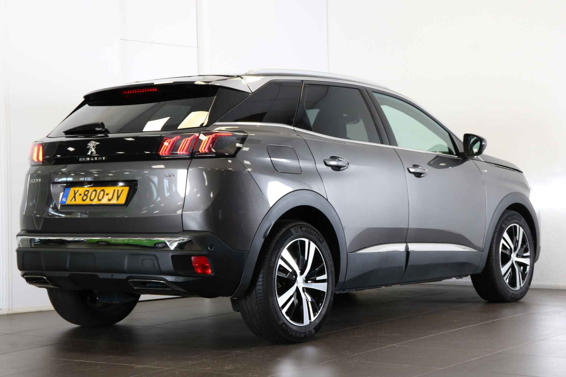 Peugeot 3008 1.2 PureTech GT 130pk Automaat | Navi | Leder /alcantara | El. bed. achterklep | Adaptieve Cruise control | Camera | Keyless Entry | - 7/55