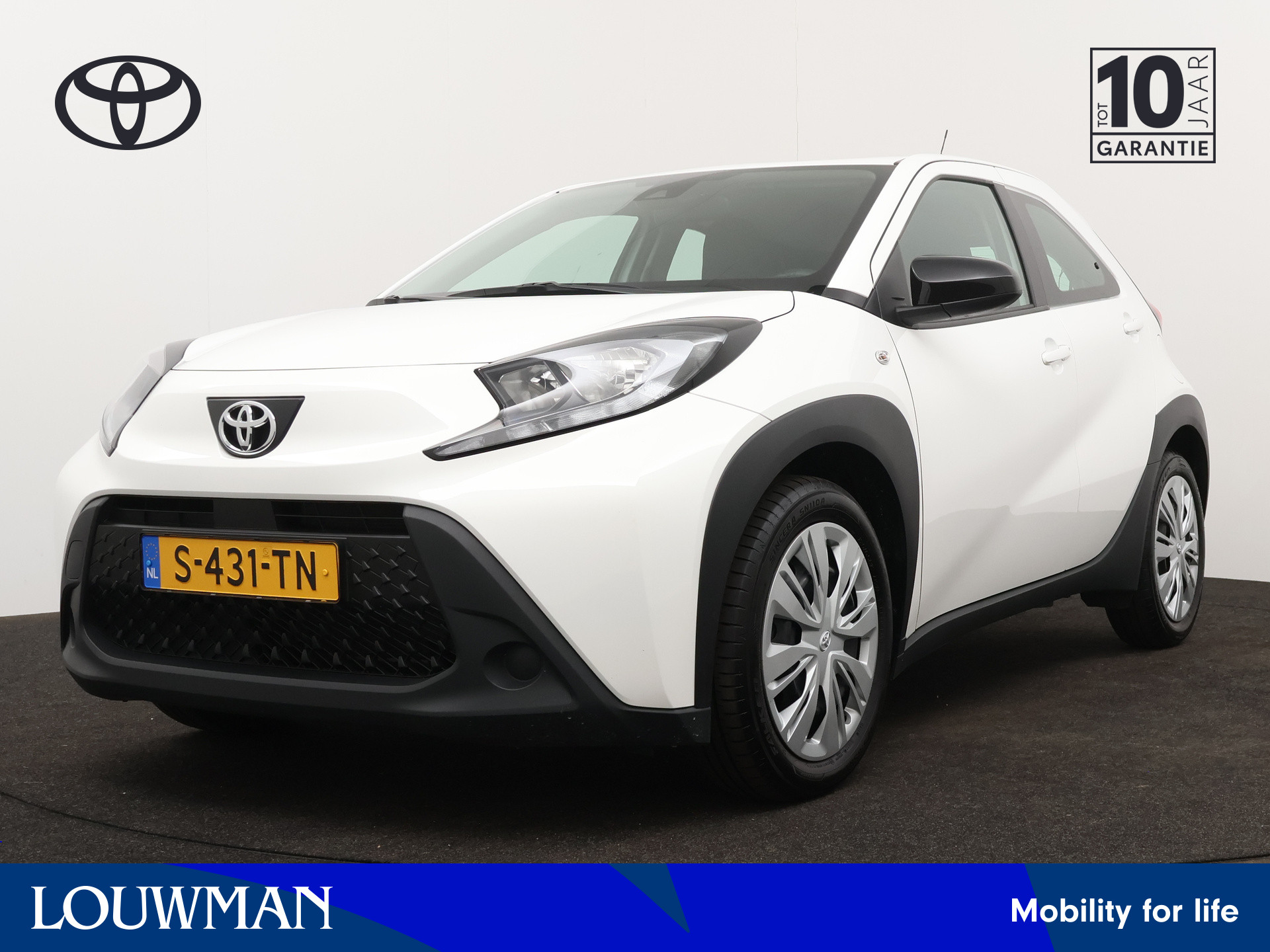 Toyota Aygo X 1.0 VVT-i MT play