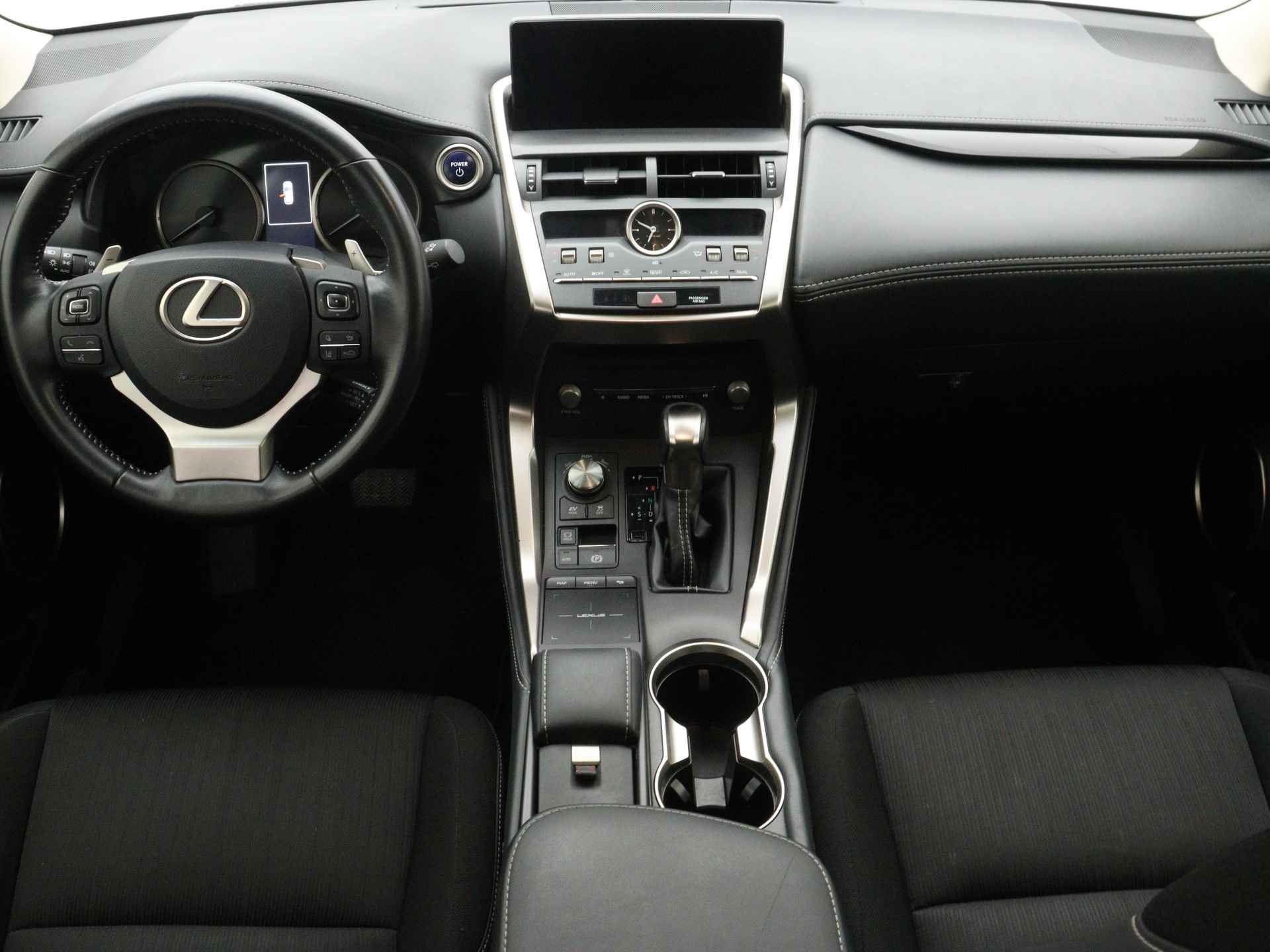 Lexus NX 300h AWD Sport Edition Limited | Navigatie | Camera | Parkeersensoren | LM velgen | Draadloze telefoonlader | - 6/43