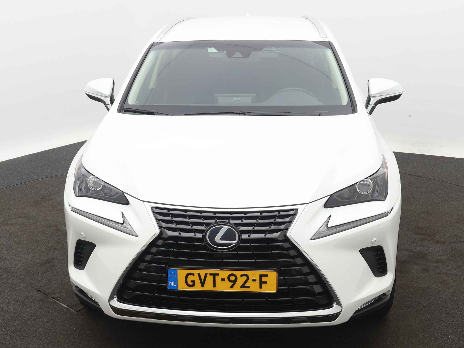 Lexus NX 300h AWD Sport Edition Limited | Navigatie | Camera | Parkeersensoren | LM velgen | Draadloze telefoonlader | - 28/43