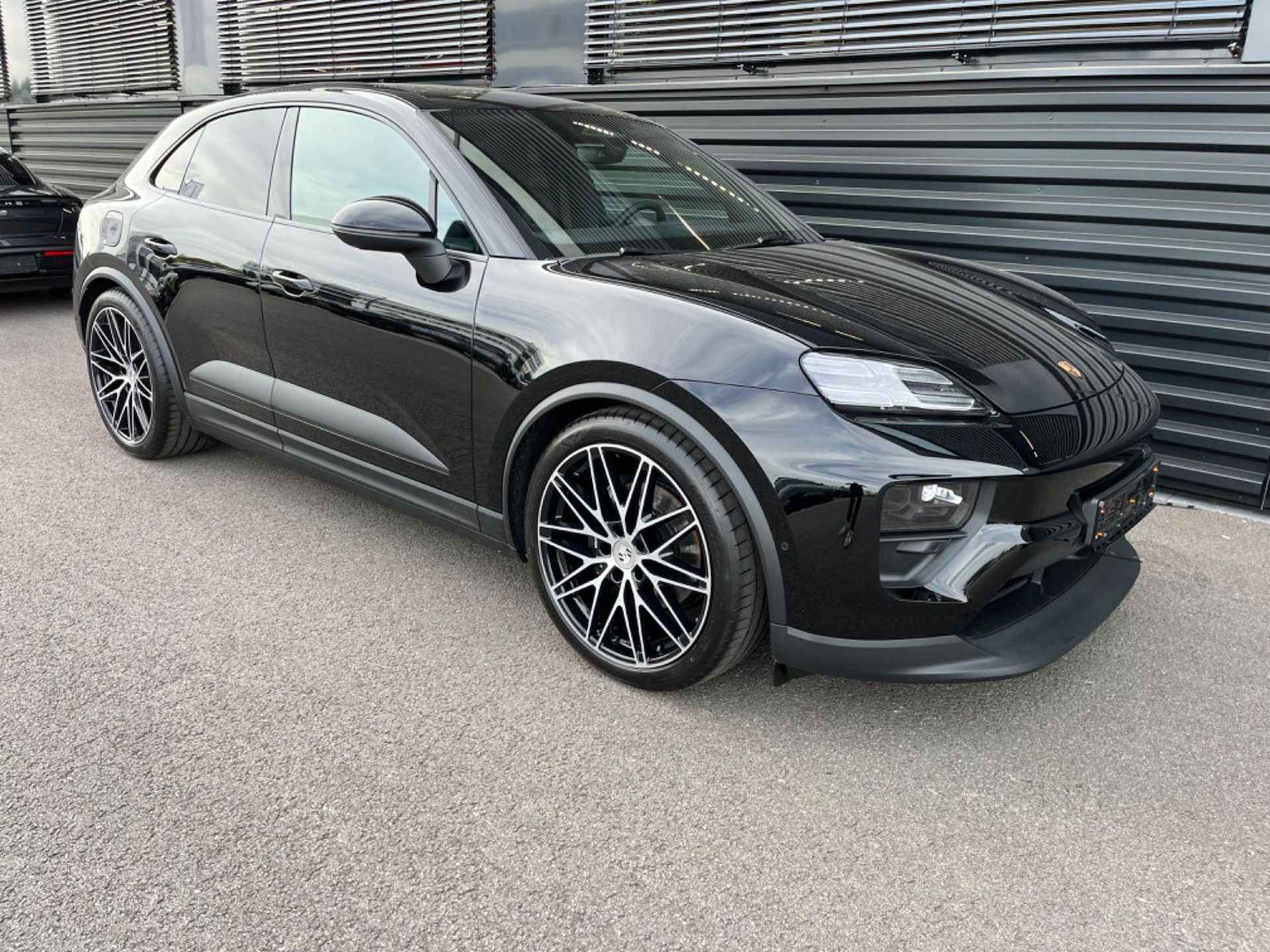 Porsche Macan 4 | Pano | - 2/13