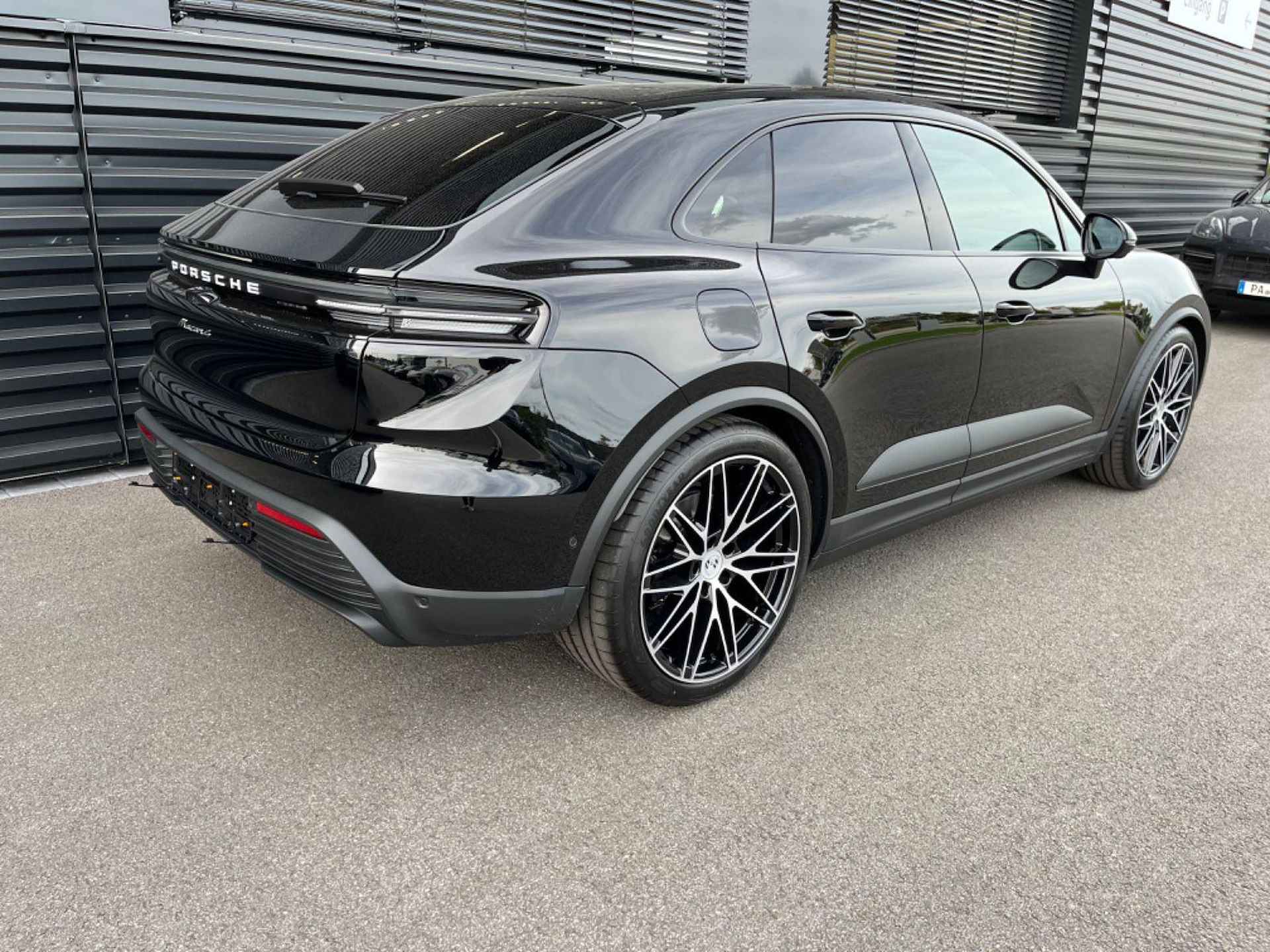 Porsche Macan 4 | Pano | - 3/13