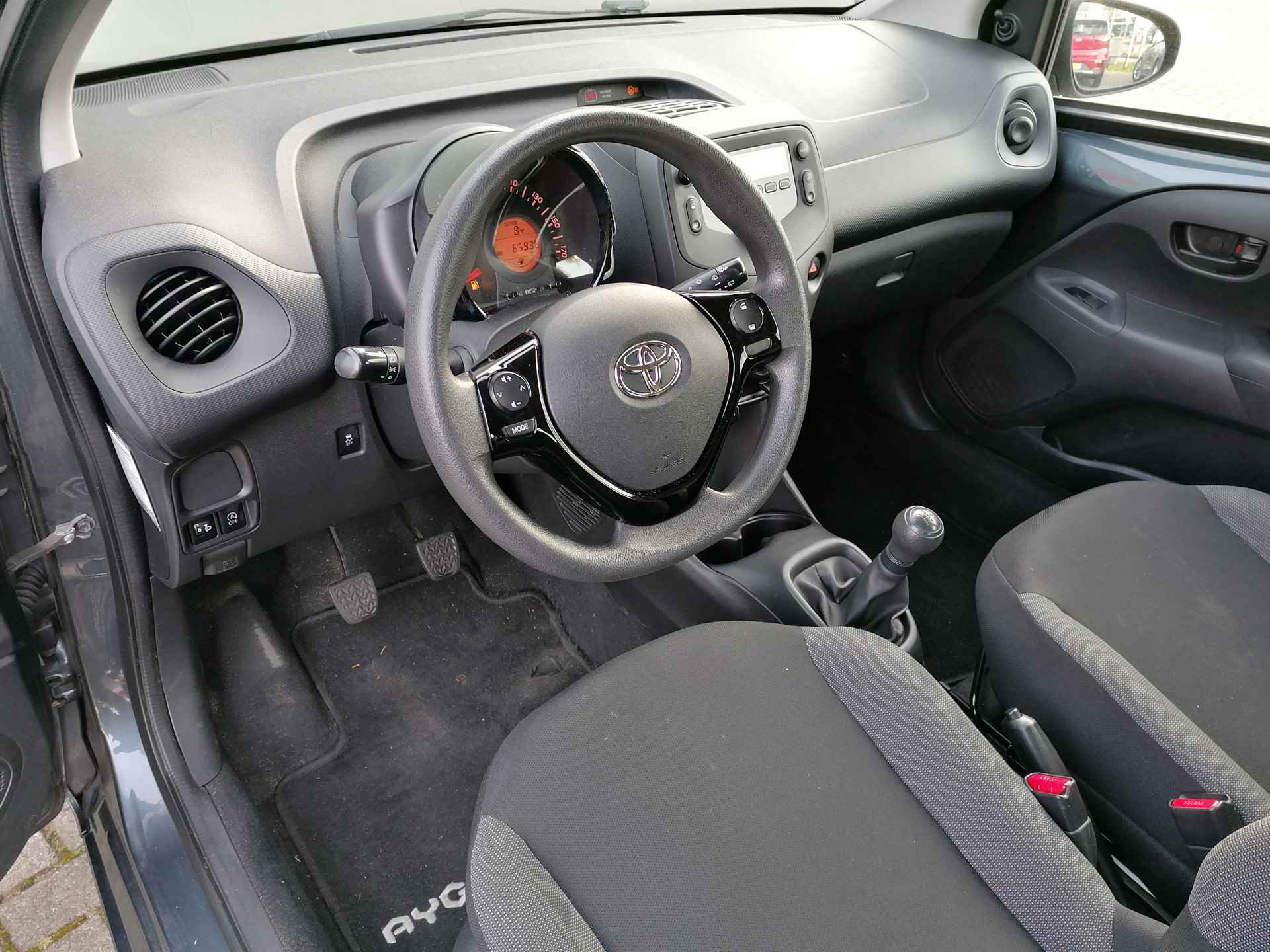 Toyota Aygo 1.0 VVT-i x-fun | AIRCO I CRUISE I - 8/14