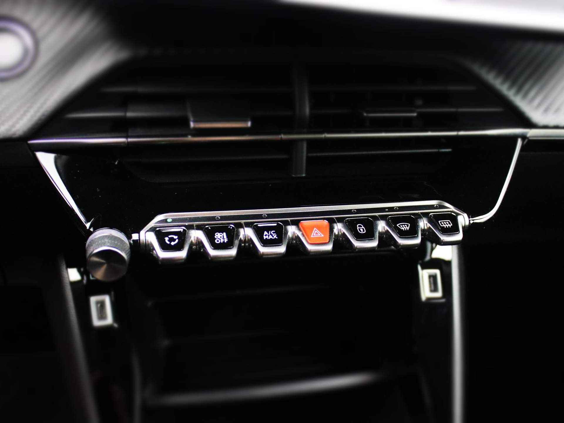 Peugeot 2008 EV Active Pack 50 kWh 136PK | Camera | Navigatie | 16" Lichtmetaal | Apple/Andorid Carplay | Clima | LED | Bluetooth - 15/36