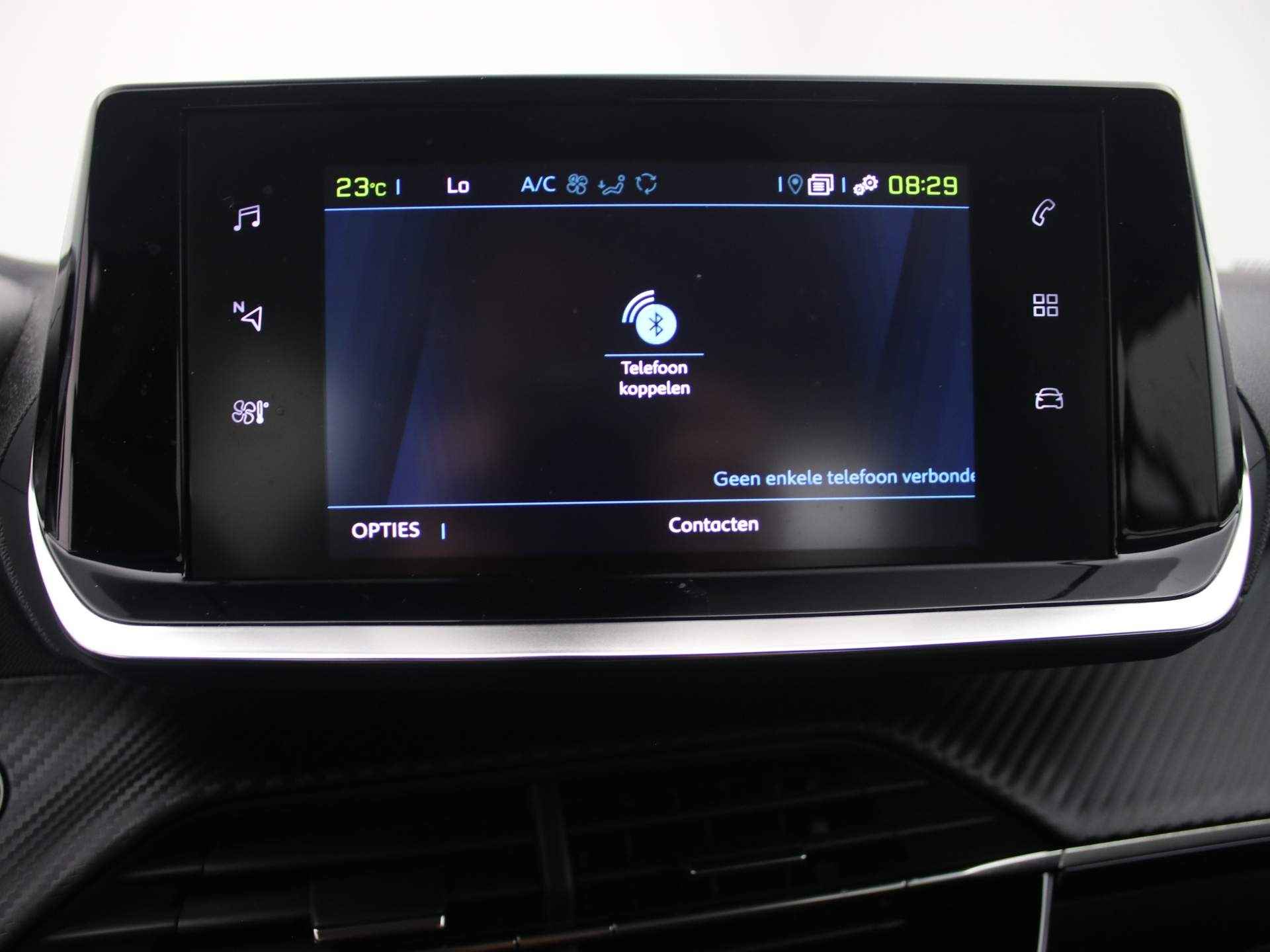 Peugeot 2008 EV Active Pack 50 kWh 136PK | Camera | Navigatie | 16" Lichtmetaal | Apple/Andorid Carplay | Clima | LED | Bluetooth - 24/36