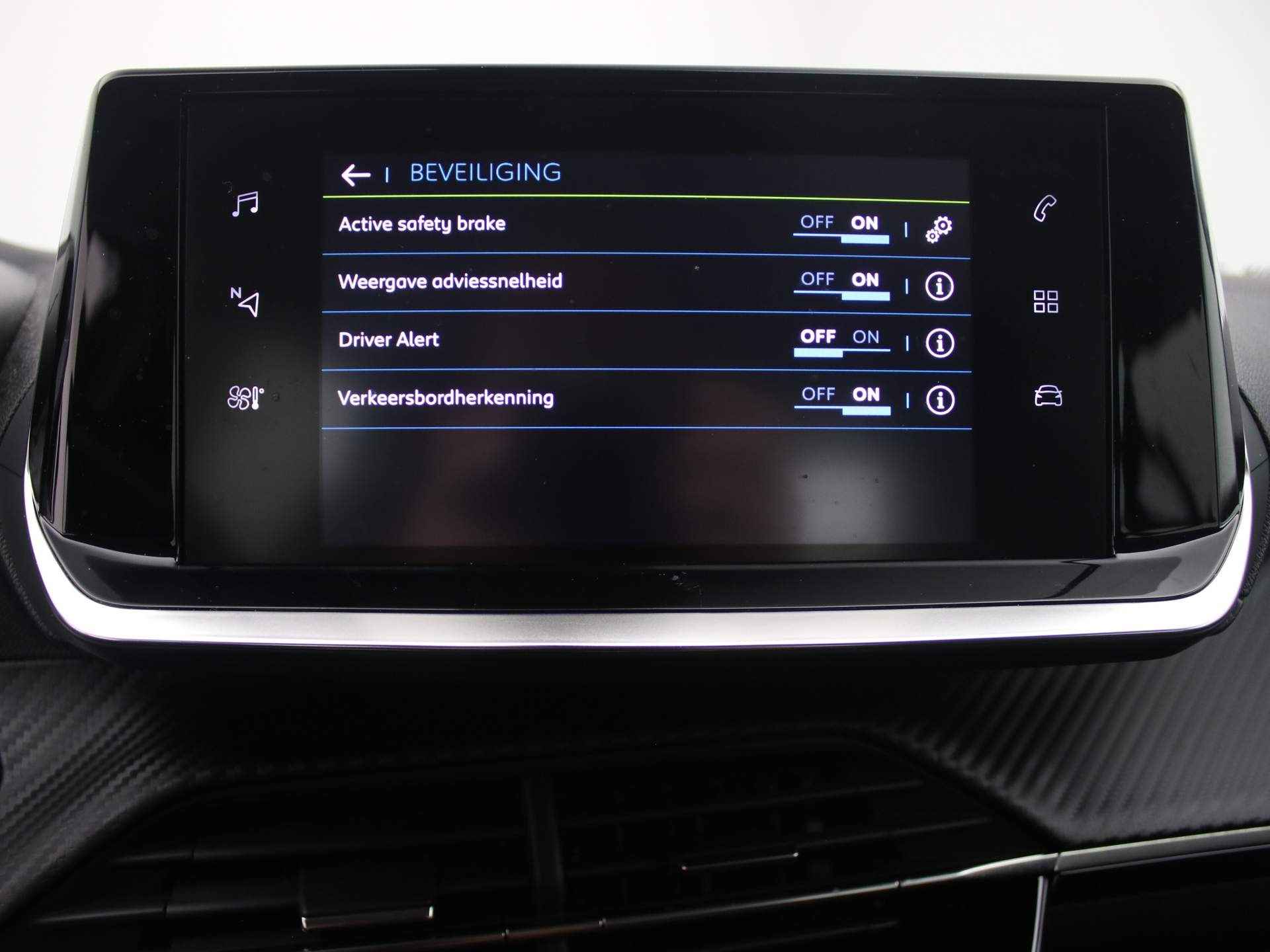 Peugeot 2008 EV Active Pack 50 kWh 136PK | Camera | Navigatie | 16" Lichtmetaal | Apple/Andorid Carplay | Clima | LED | Bluetooth - 26/36