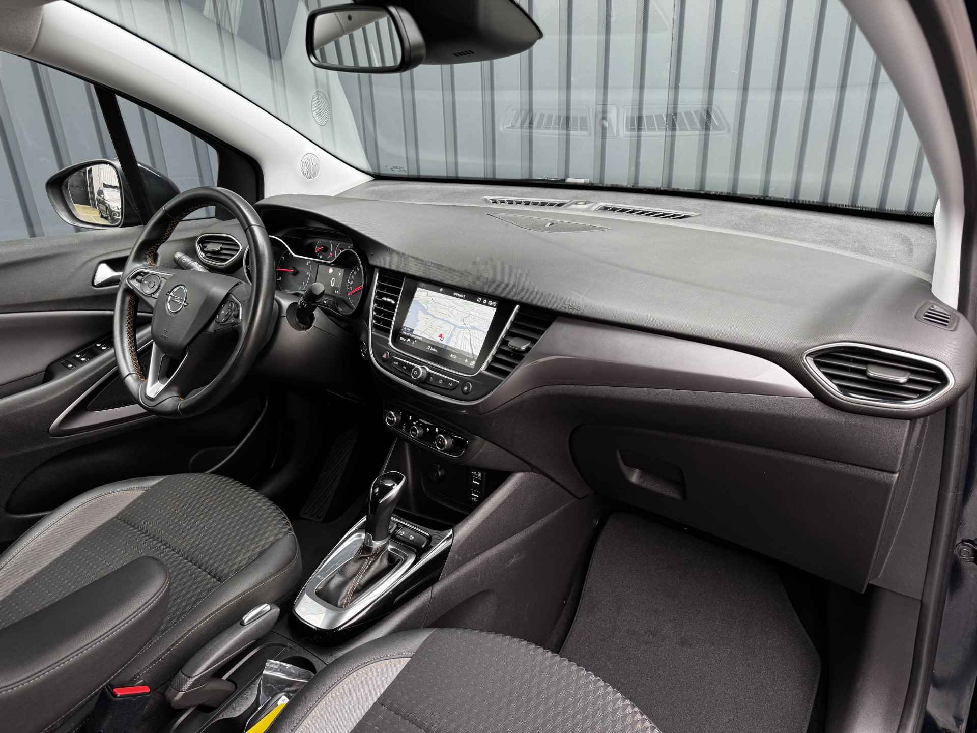 Opel Crossland X 1.2 Turbo 130Pk Aut. Innovation | 17'' | Keyless | Dodehoeksensoren | Camera | Prijs Rijklaar!! - 22/45
