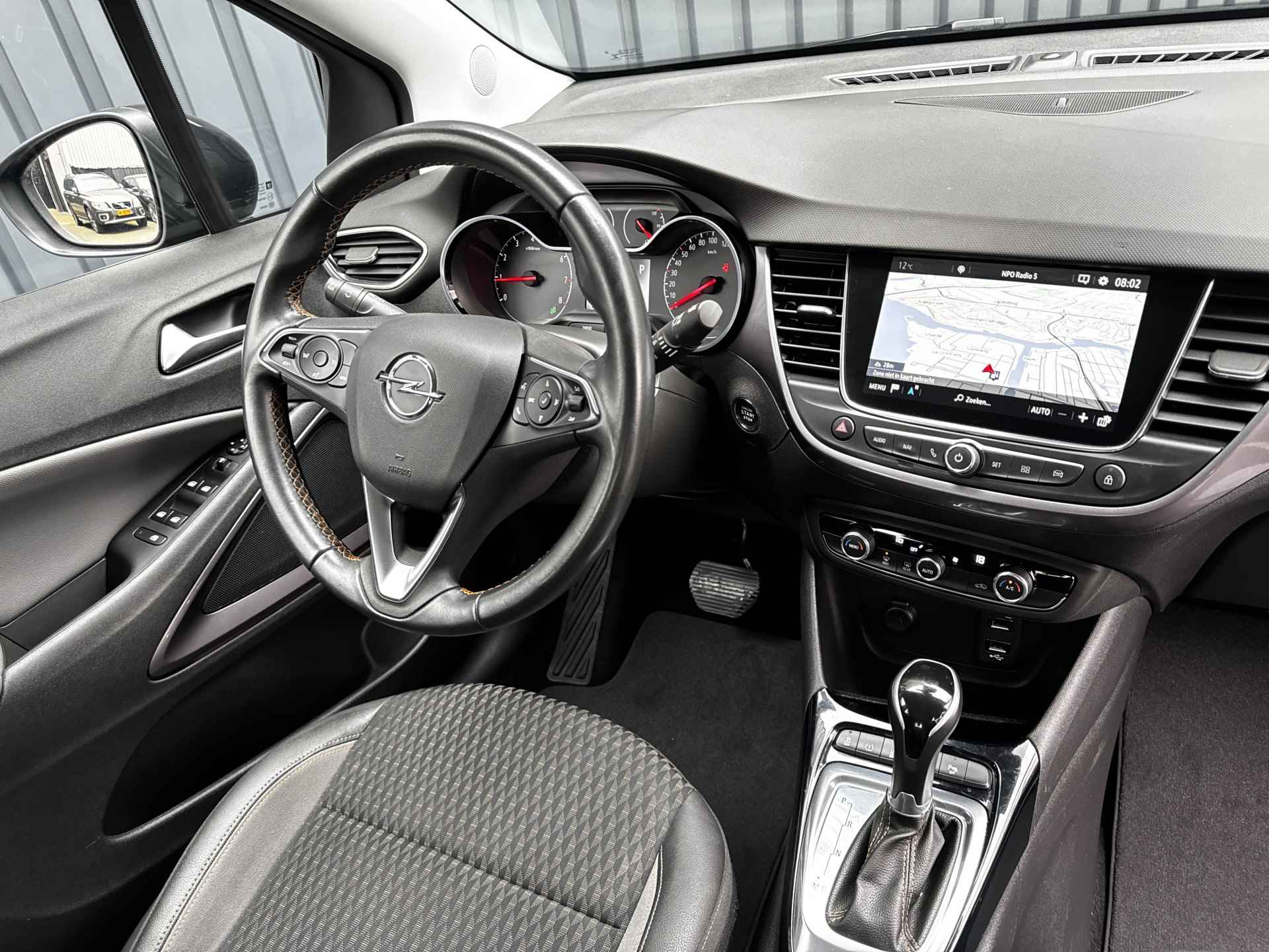 Opel Crossland X 1.2 Turbo 130Pk Aut. Innovation | 17'' | Keyless | Dodehoeksensoren | Camera | Prijs Rijklaar!! - 30/45