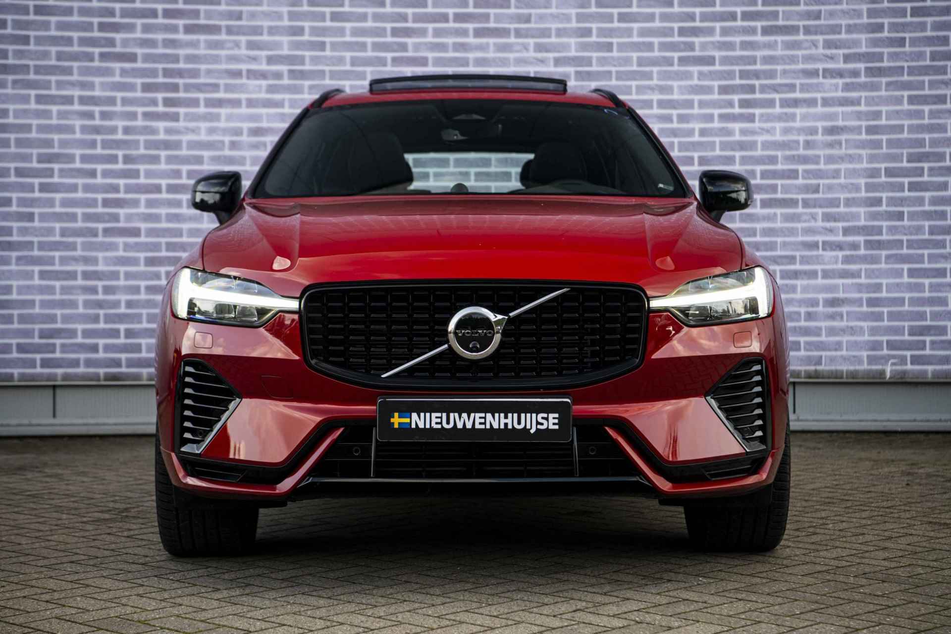 Volvo XC60 2.0 Recharge T6 AWD Ultimate Dark | Trekhaak | Luchtvering | Bowers & Wilkins | Gelamineerd Glas | Adaptive Cruise | Head Up Display | Memory Seats | - 10/41