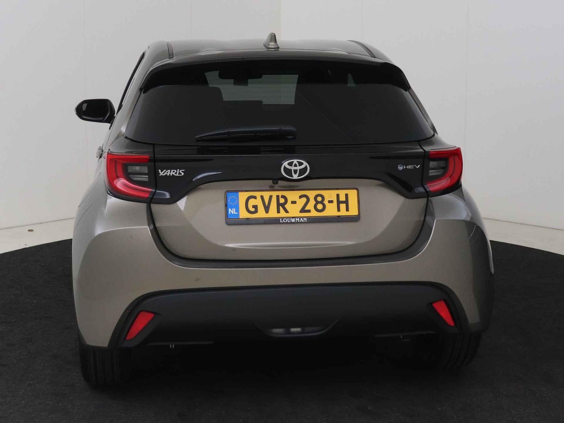 Toyota Yaris 1.5 Hybrid 115 First Edition *demo - 27/41