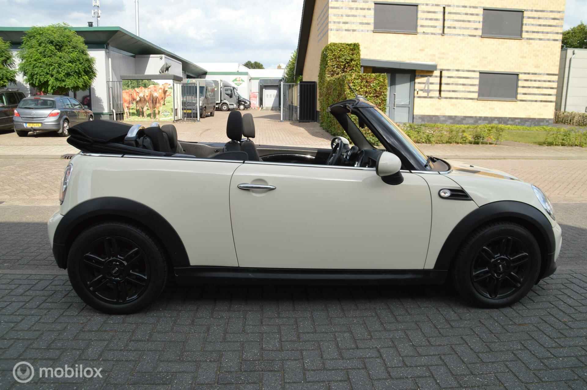 Mini Cabrio 1.6 One Chili - 12/48