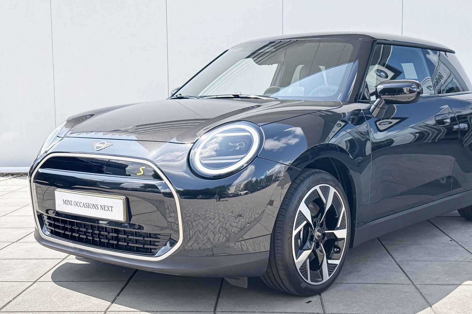 MINI Cooper 3-deurs SE | Favoured | Pakket M | - 19/23