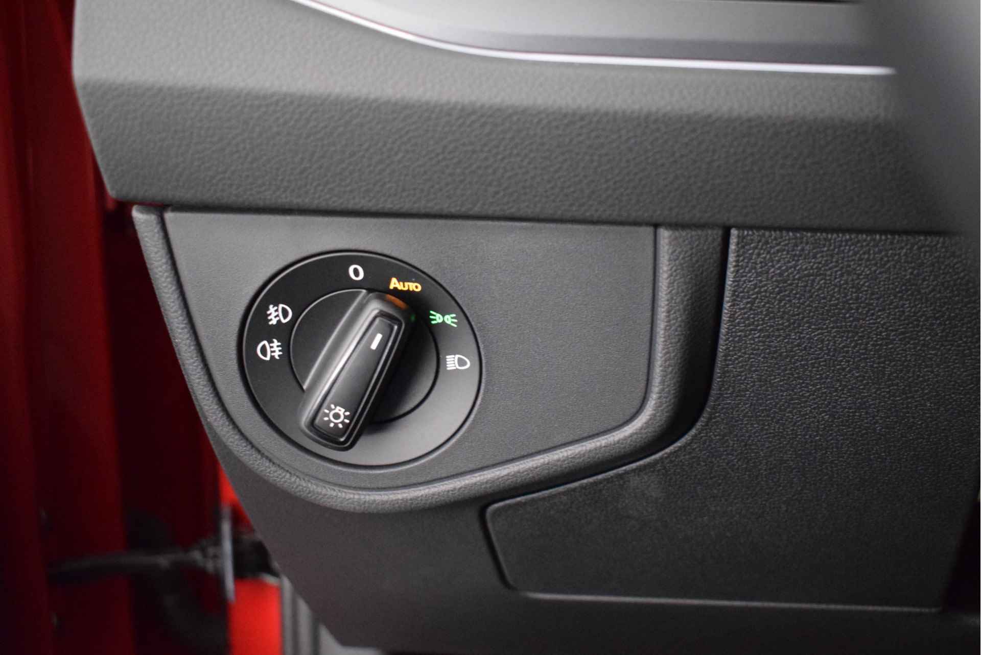 Volkswagen Taigo 1.0 TSI 110pk DSG 2x R-Line Keyless Camera Virtual Cockpit IQ.Light Navigatie - 12/51