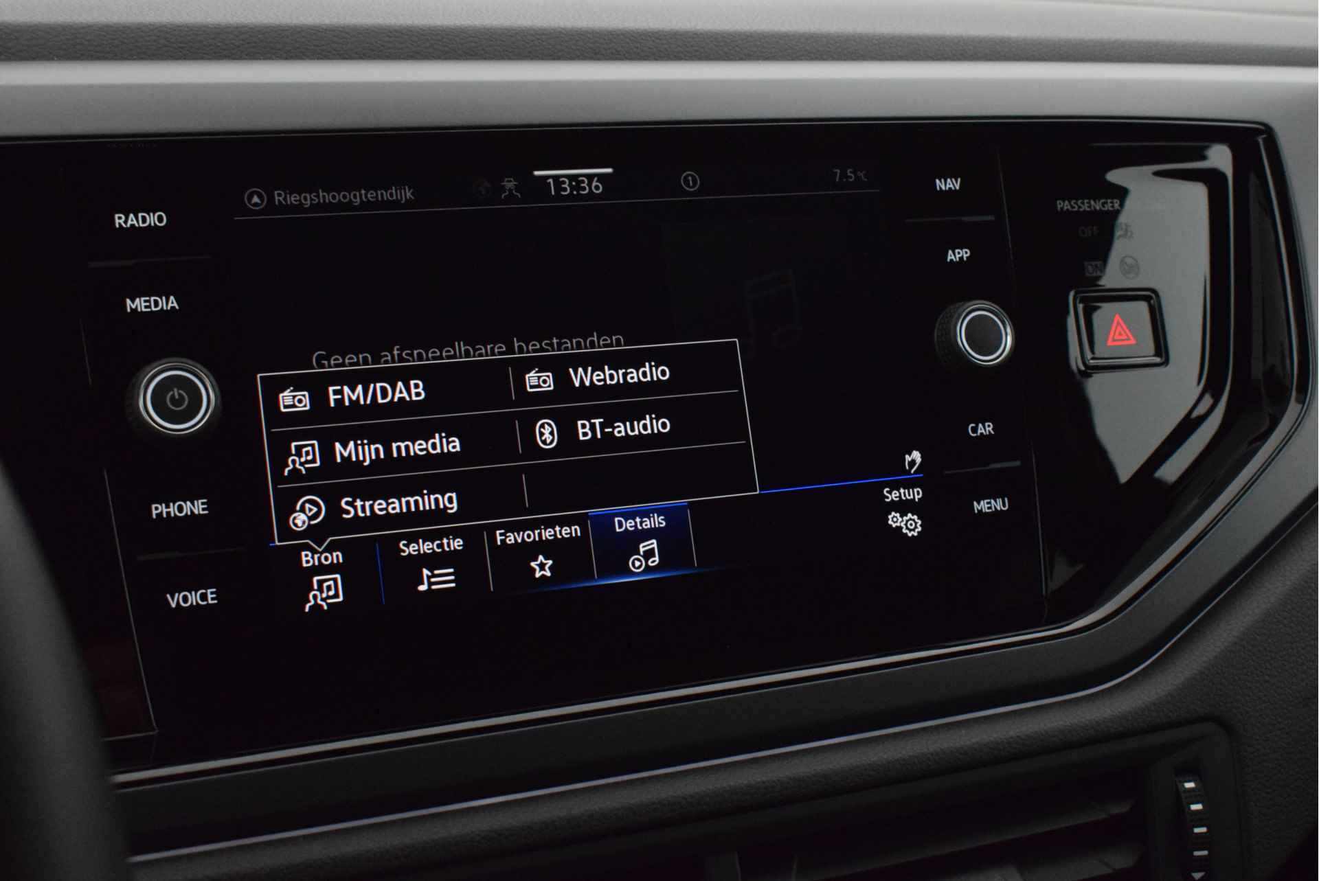 Volkswagen Taigo 1.0 TSI 110pk DSG 2x R-Line Keyless Camera Virtual Cockpit IQ.Light Navigatie - 30/51