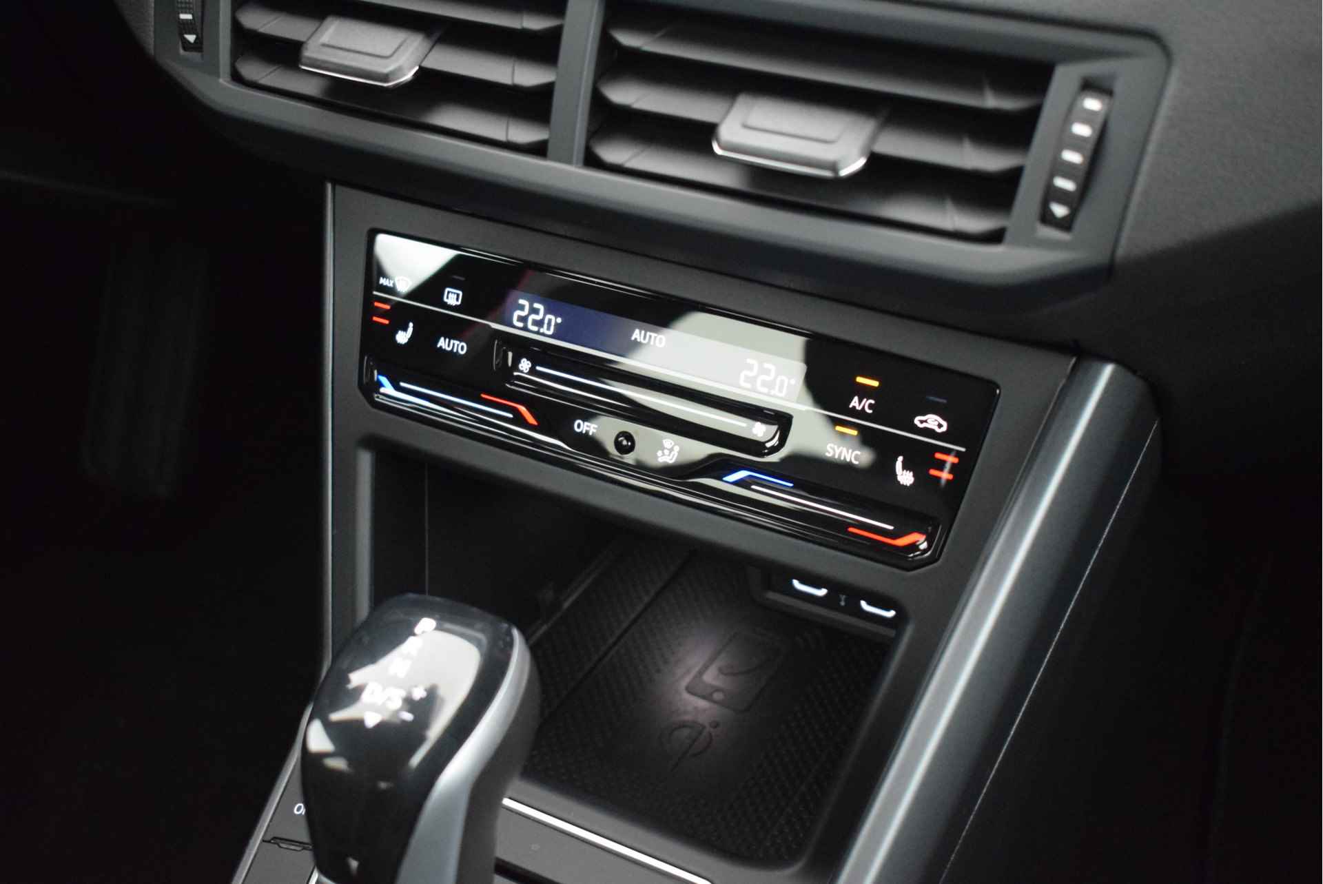 Volkswagen Taigo 1.0 TSI 110pk DSG 2x R-Line Keyless Camera Virtual Cockpit IQ.Light Navigatie - 32/51