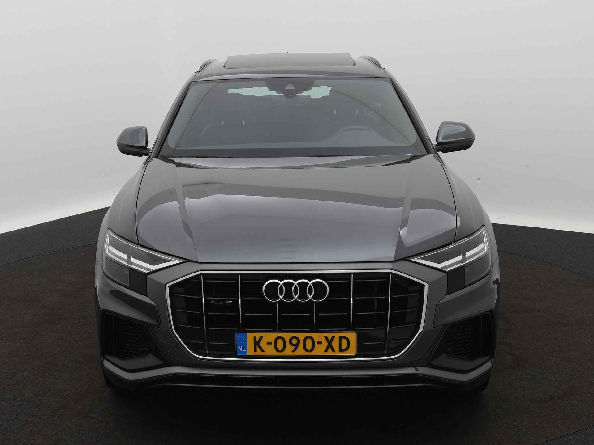 Audi Q8 55 TFSI e quattro Pro Line S 381 PK | S-line | Automaat | Navigatie | Panoramadak | Cruise Control | Trekhaak | Stoelverwarming | Virtual Cockpit | LED | Lichtmetalen velgen | Parkeerhulp plus | Audi soundsystem | - 2/24