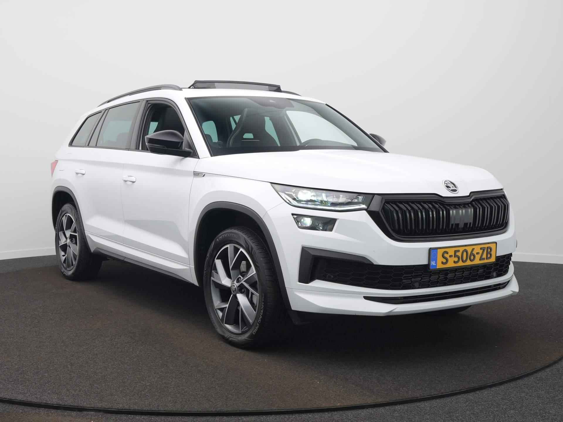 Skoda Kodiaq 1.5 TSI Sportline Business 7p. DSG / Panodak / Elek. Trekhaak / Camera / Elek. Stoel - 3/72