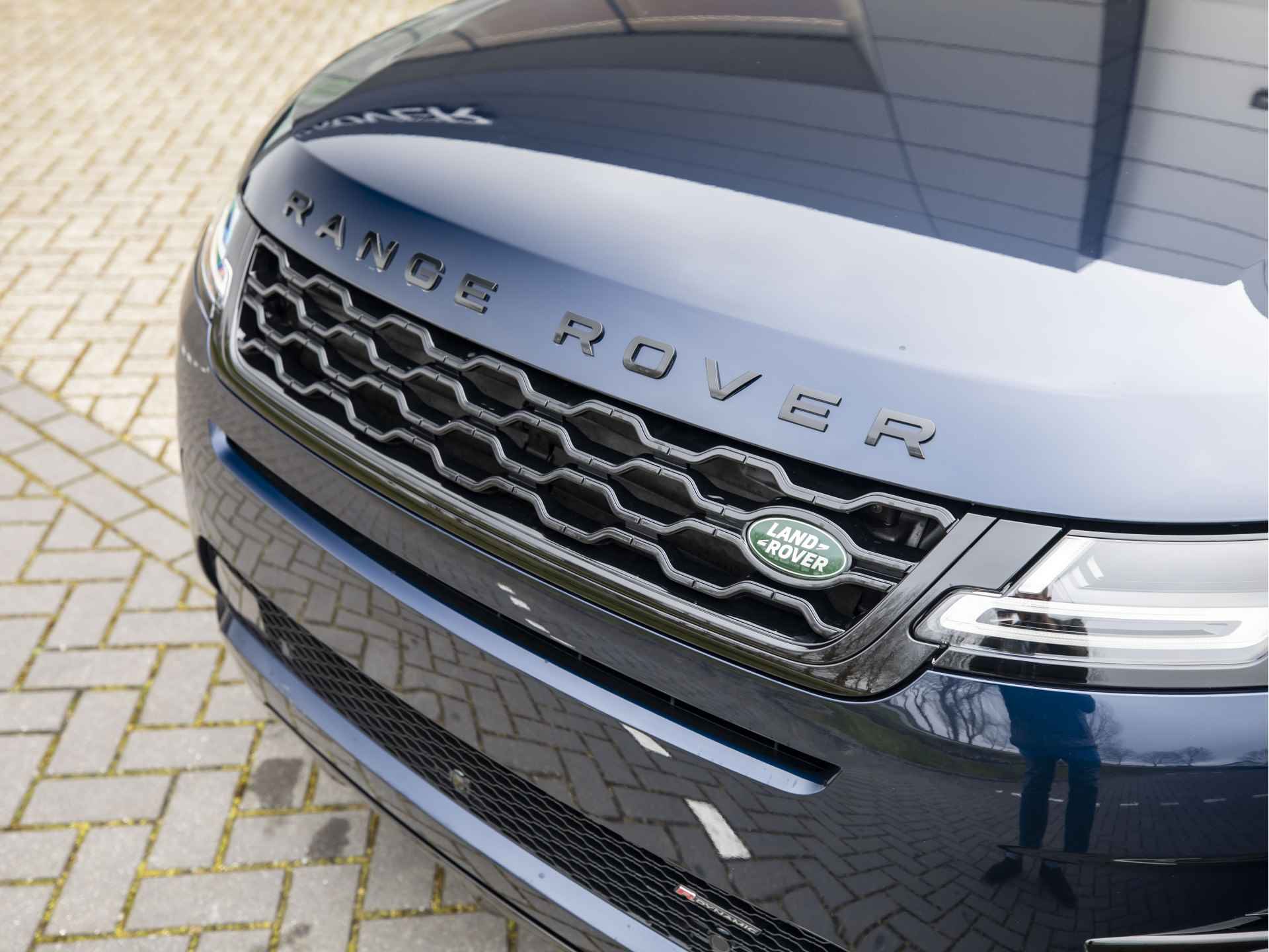 Land Rover Range Rover Evoque P300e AWD R-Dynamic SE | Black Pack | Cold Climate Pack | - 26/60