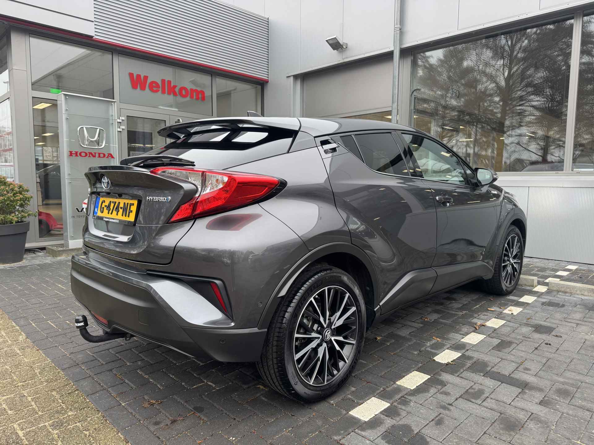 Toyota C-HR 1.8 Hybrid Dynamic Trekhaak, Navigatie, Stoelverwarming, Cruise control , All-in Rijklaarprijs - 37/41