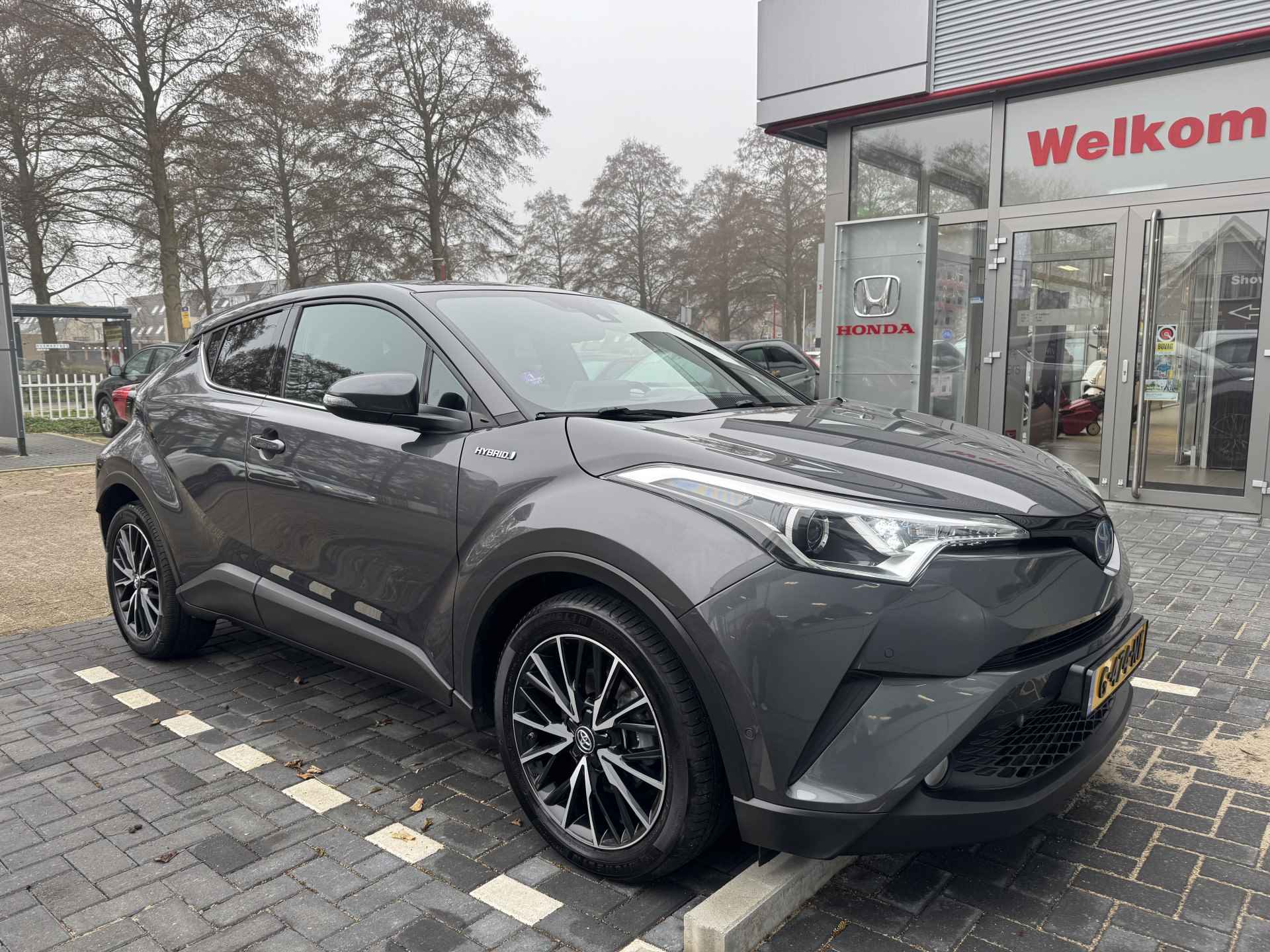 Toyota C-HR 1.8 Hybrid Dynamic Trekhaak, Navigatie, Stoelverwarming, Cruise control , All-in Rijklaarprijs - 39/41