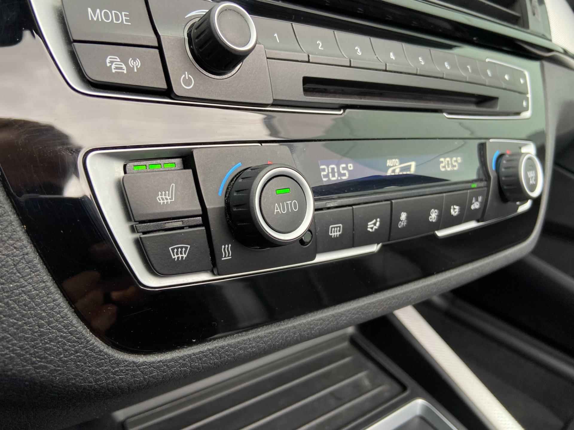BMW 2-serie Cabrio 218i (136pk) M-Sport automaat - leder - stuurverwarming - 16/48
