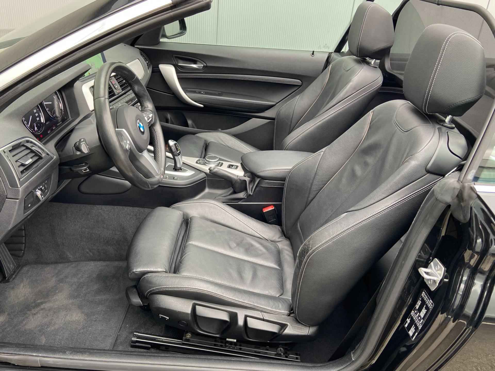 BMW 2-serie Cabrio 218i (136pk) M-Sport automaat - leder - stuurverwarming - 19/48