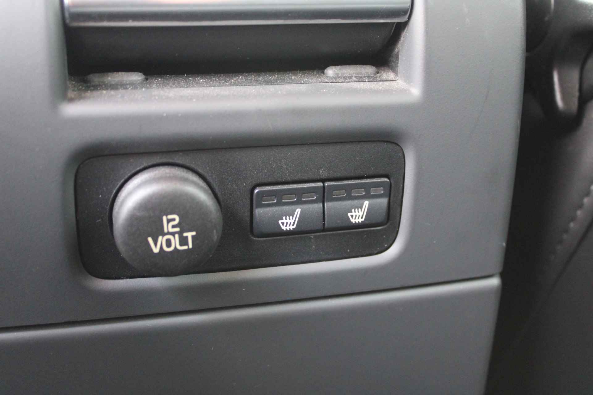 Volvo V70 T4 180PK Momentum | Xenon | Trekhaak | Premium Sound - 14/23