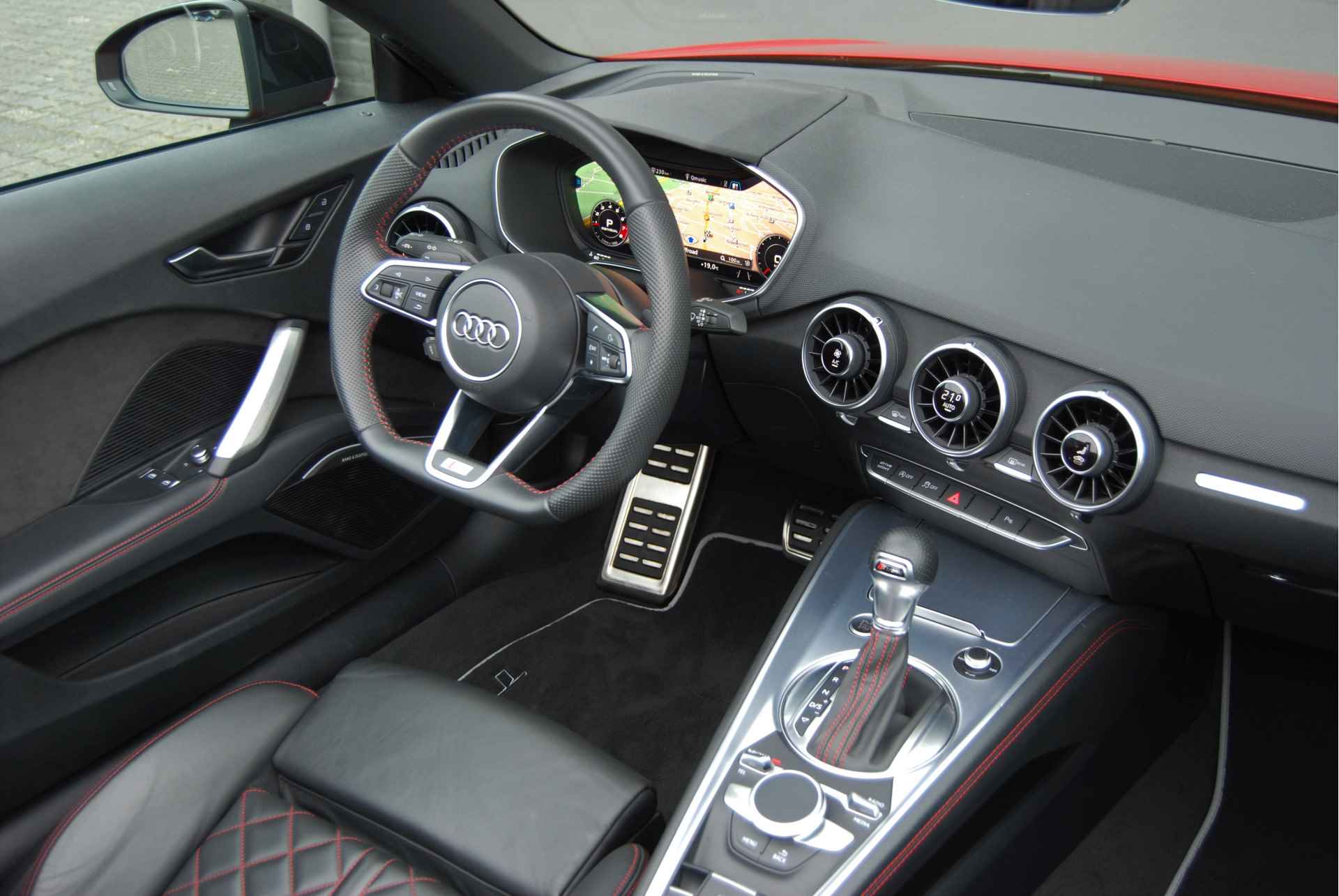 Audi TT Roadster 45 TFSI Quattro S-tronic Competition 2x S-line B&O Ruitleder - 18/31