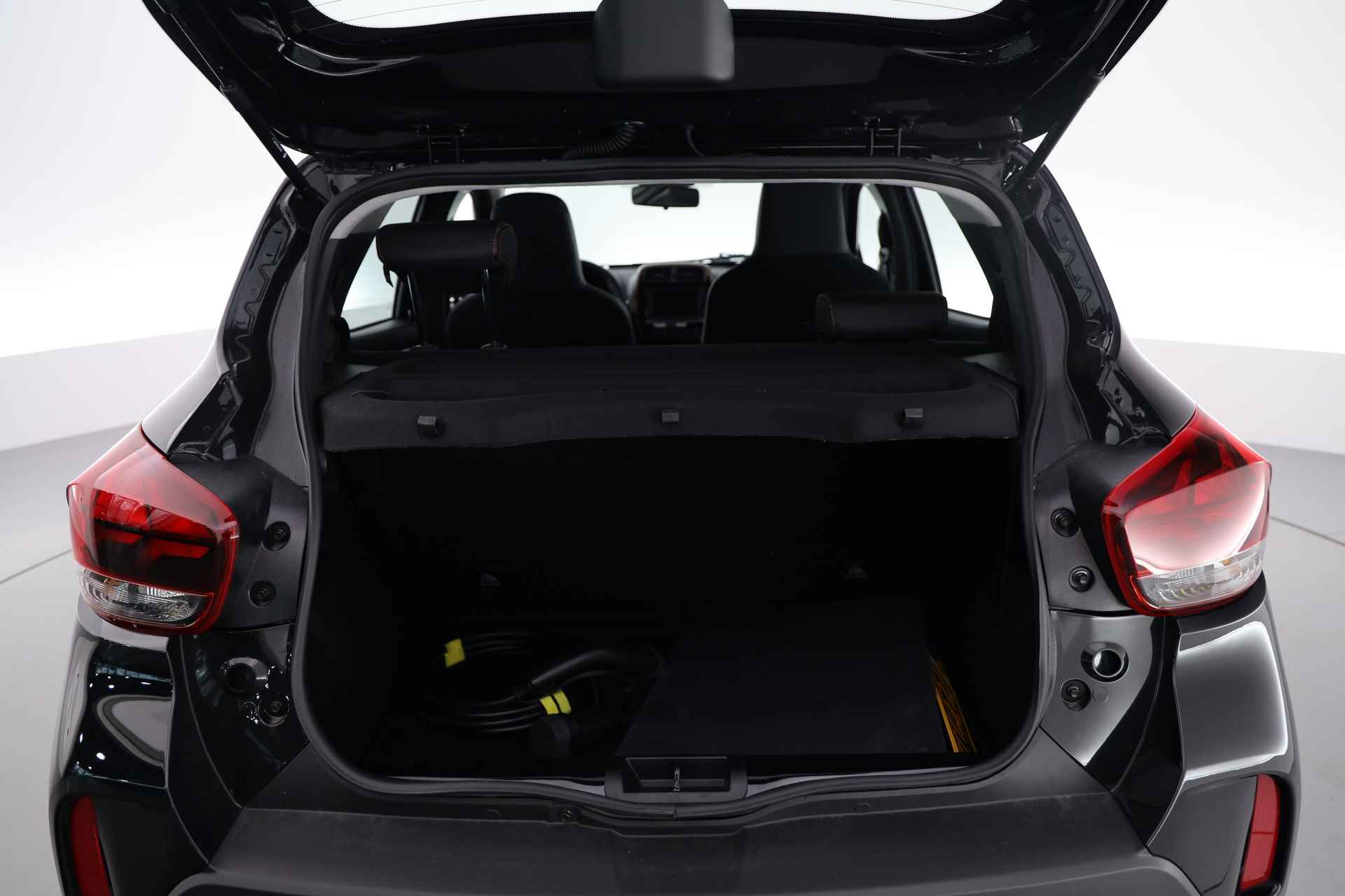 Dacia Spring Comfort Plus (Orange Pack) | Navi | Apple CarPlay / Android Auto | Camera | PDC | Airco - 19/26