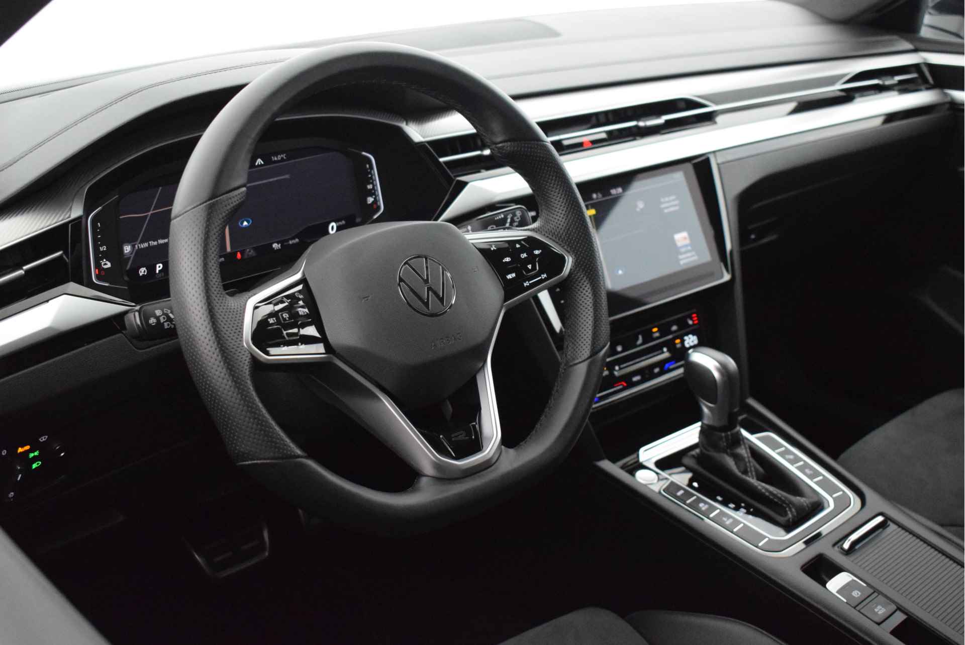Volkswagen Arteon Shooting Brake 1.4 TSI 218pk eHybrid R-Line Business+ Trekhaak Head-Up 360Camera Keyless Stoelverwarming Virtual Cockpit Panoramadak Navigatie - 9/61