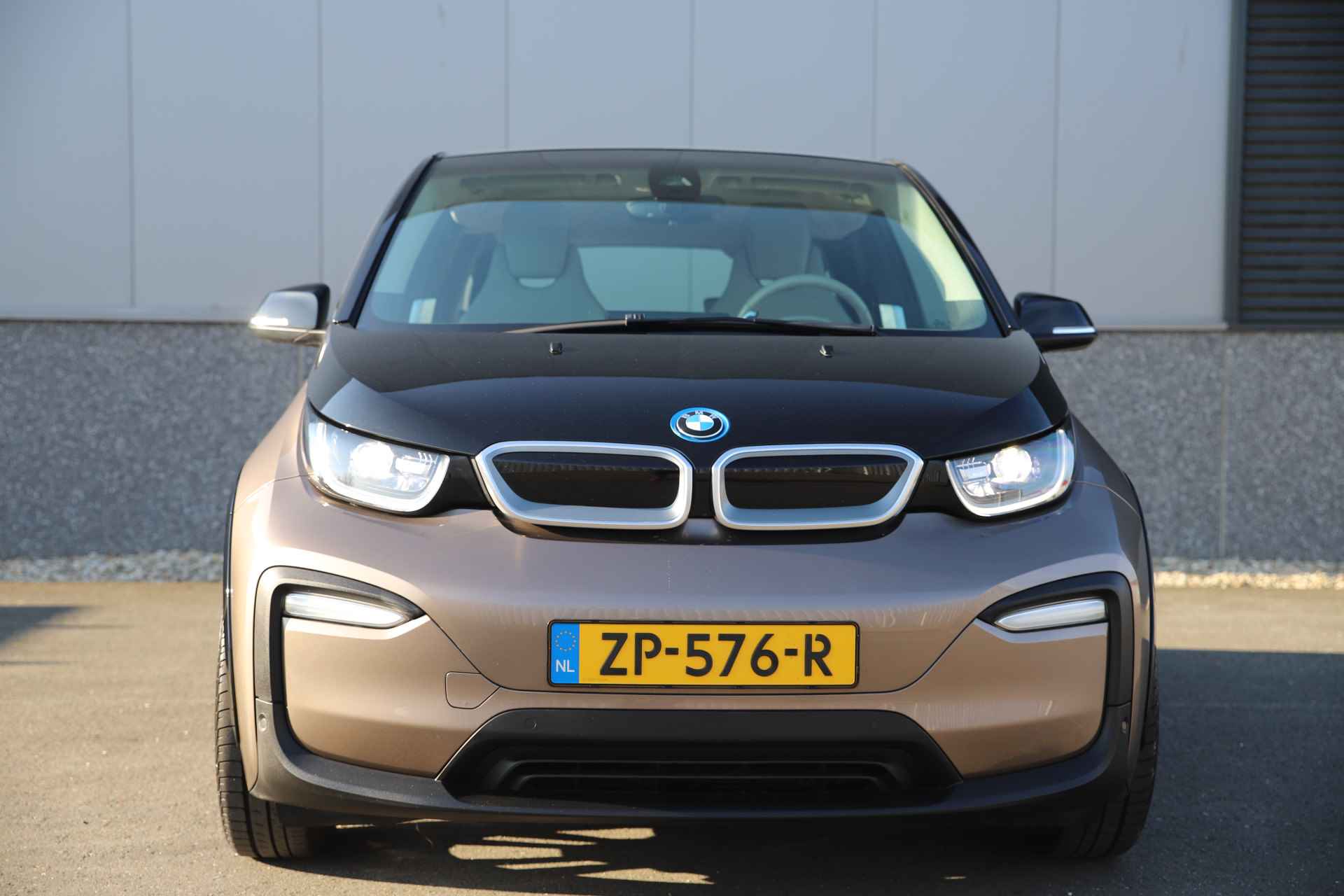 BMW i3 Executive 120Ah 42 kWh Schuifdak/Carplay/Adaptive/Sport/Loft/20"/3-fase - 3/47