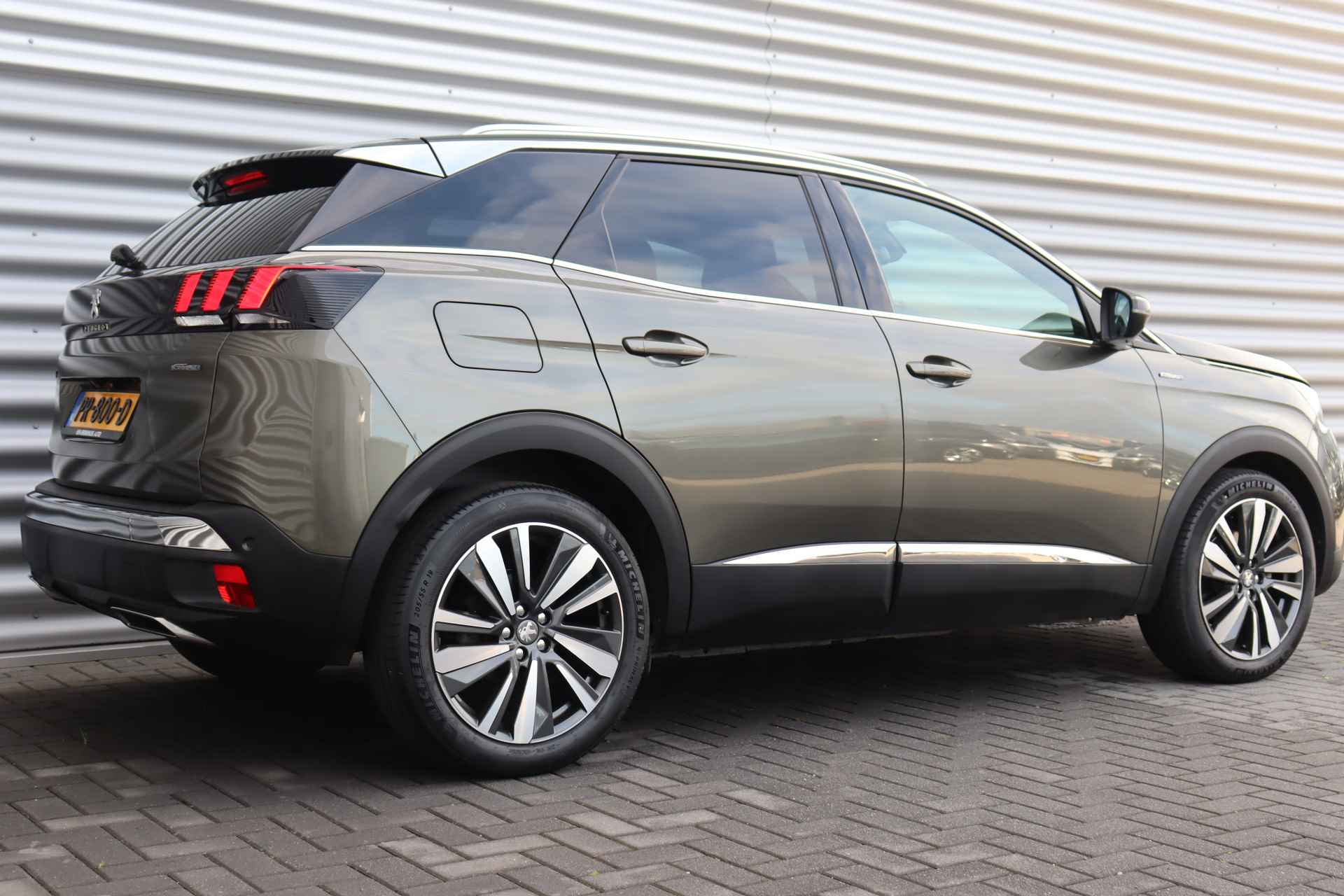 Peugeot 3008 1.2 PURETECH 130PK GT-LINE / NAVI / LEDER / XENON / CLIMA / LED / PDC / 19" LMV / KEYLESS / CAMERA / PANO. DAK / BLUETOOTH / CRU - 7/45