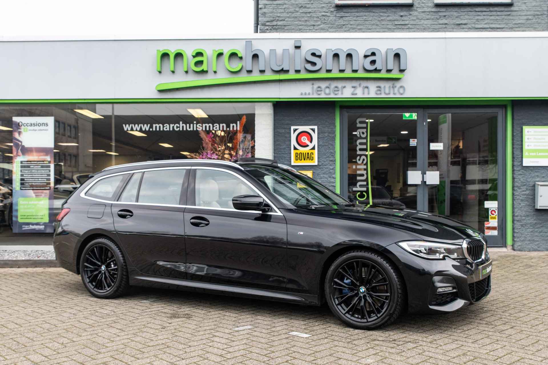 BMW 3-serie Touring 330i High Executive / M-SPORT / PANODAK / LEDER / 1E EIG / NL AUTO - 6/51