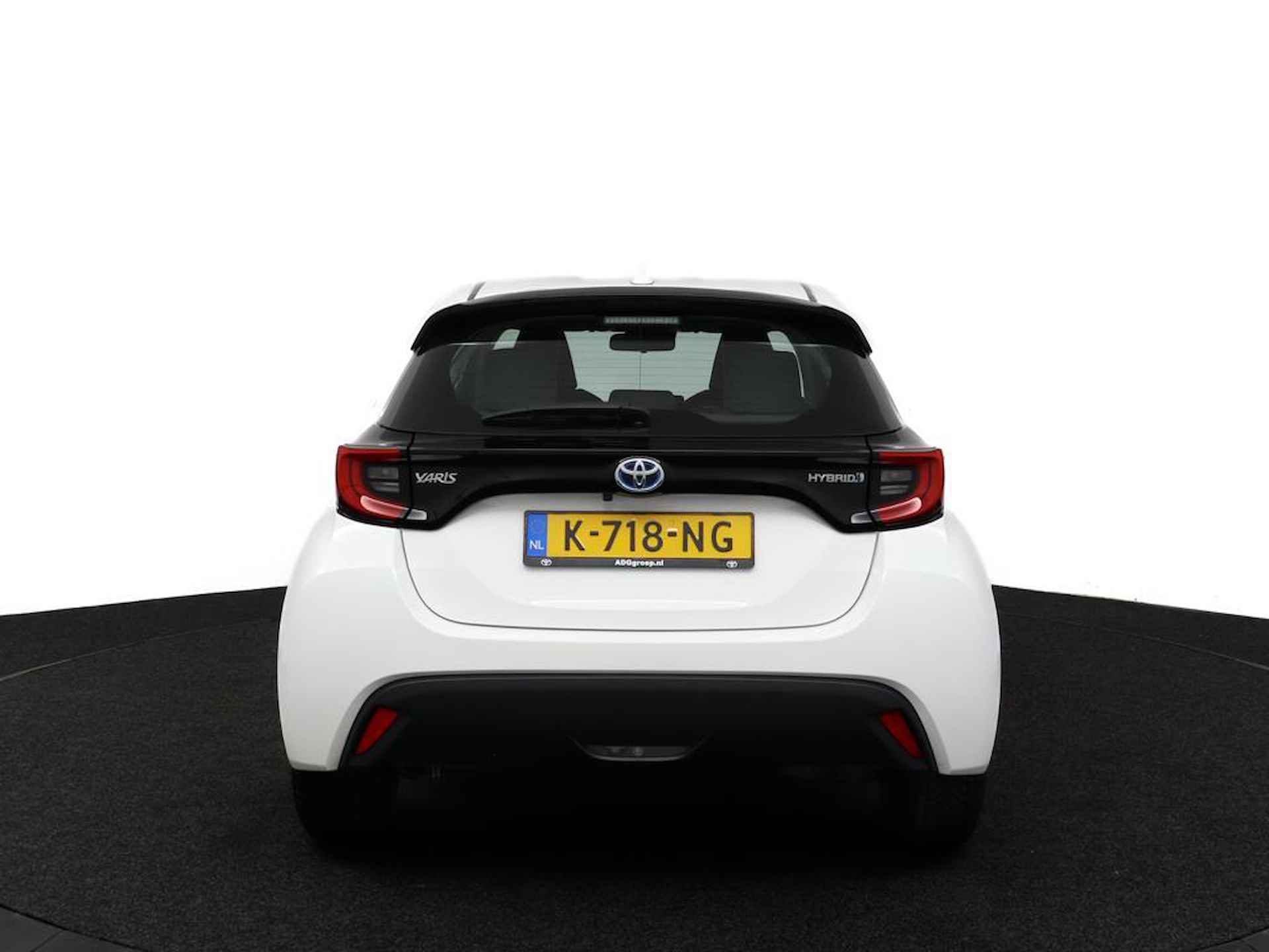 Toyota Yaris 1.5 Hybrid Dynamic | Adaptive Cruise Control | Lichtmetalen velgen | Achteruitrijcamera | Keyless Entry | 10 jaar garantie! | - 50/51