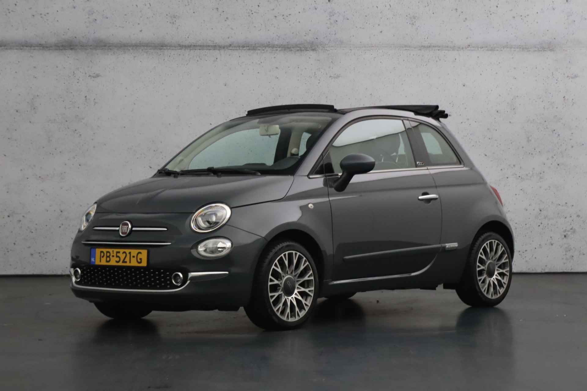 Fiat 500C 0.9 TwinAir Turbo Lounge | Elektrisch bedienbaar open dak | Airconditioning | Navigatie - 3/28