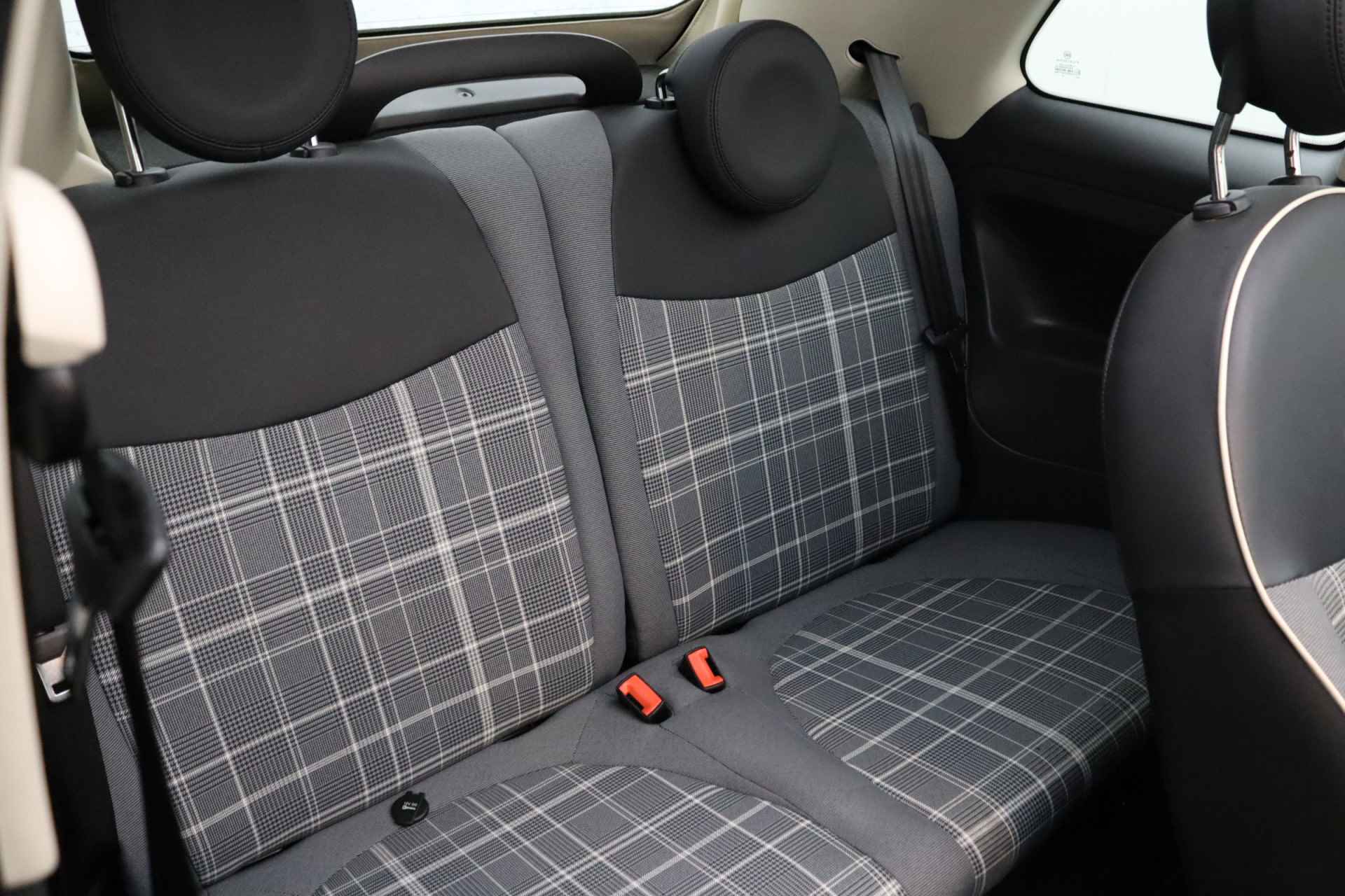 Fiat 500C 0.9 TwinAir Turbo Lounge | Elektrisch bedienbaar open dak | Airconditioning | Navigatie - 19/28