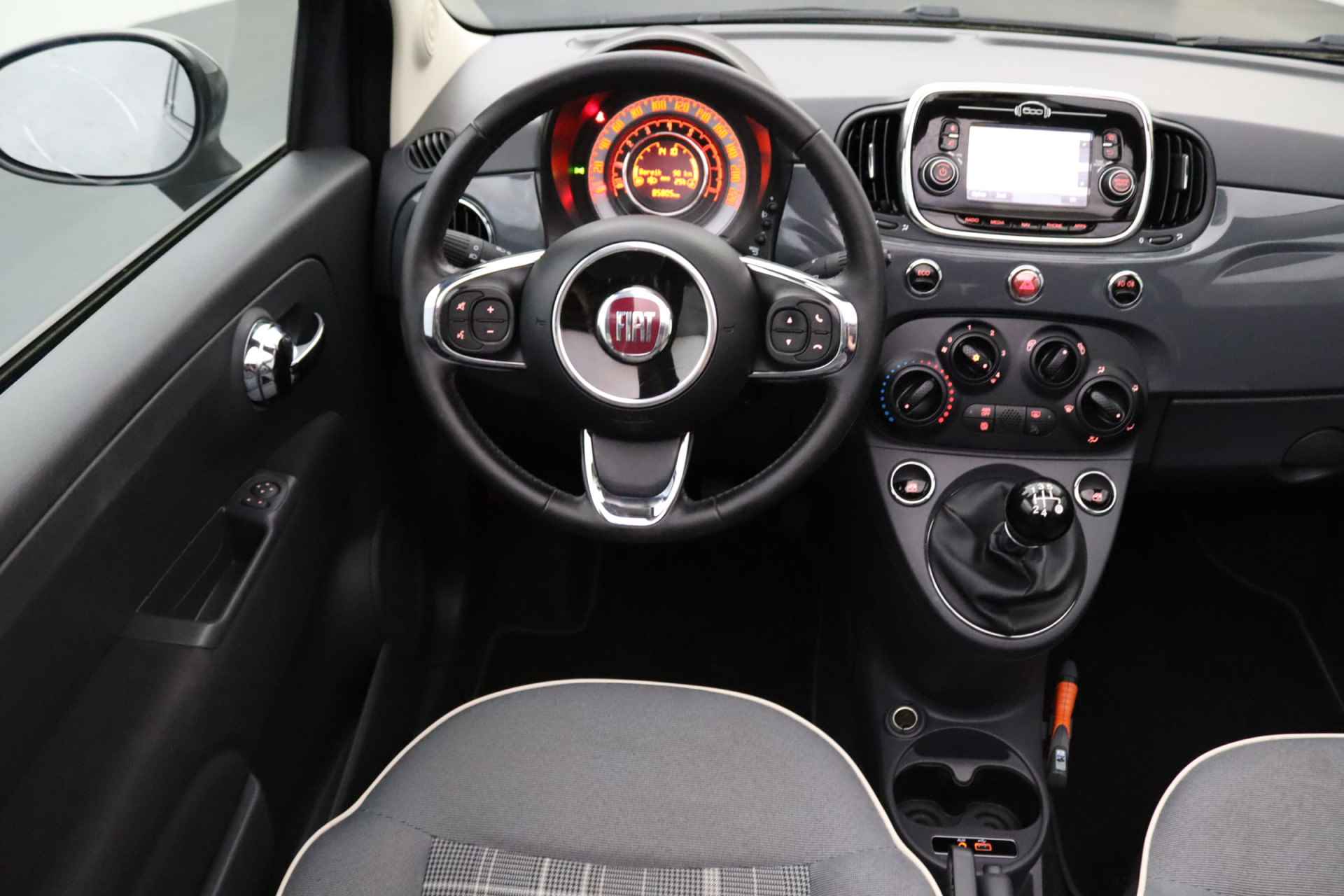 Fiat 500C 0.9 TwinAir Turbo Lounge | Elektrisch bedienbaar open dak | Airconditioning | Navigatie - 22/28