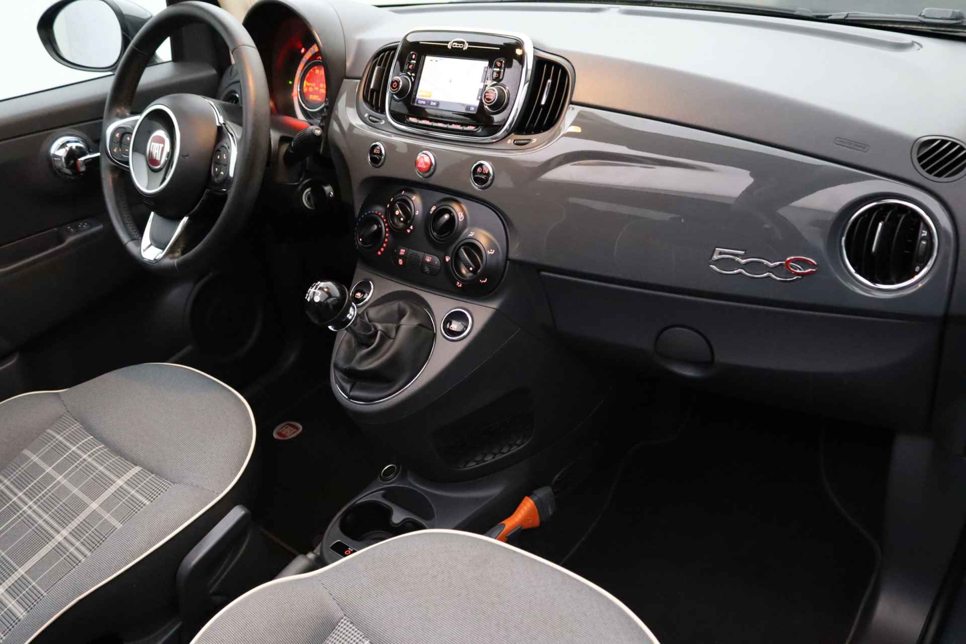 Fiat 500C 0.9 TwinAir Turbo Lounge | Elektrisch bedienbaar open dak | Airconditioning | Navigatie - 24/28