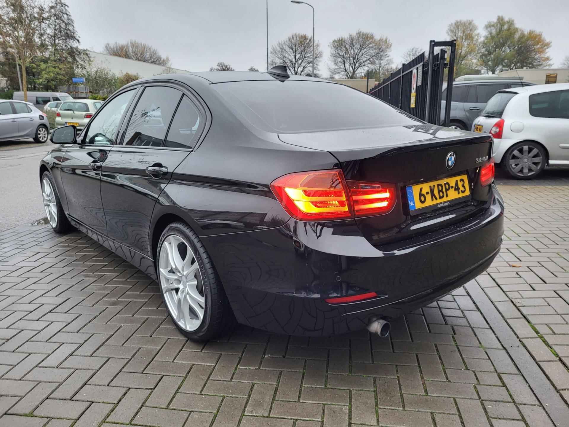 BMW 3-serie 320i EfficientDynamics Edition Upgrade Edition - 6/37