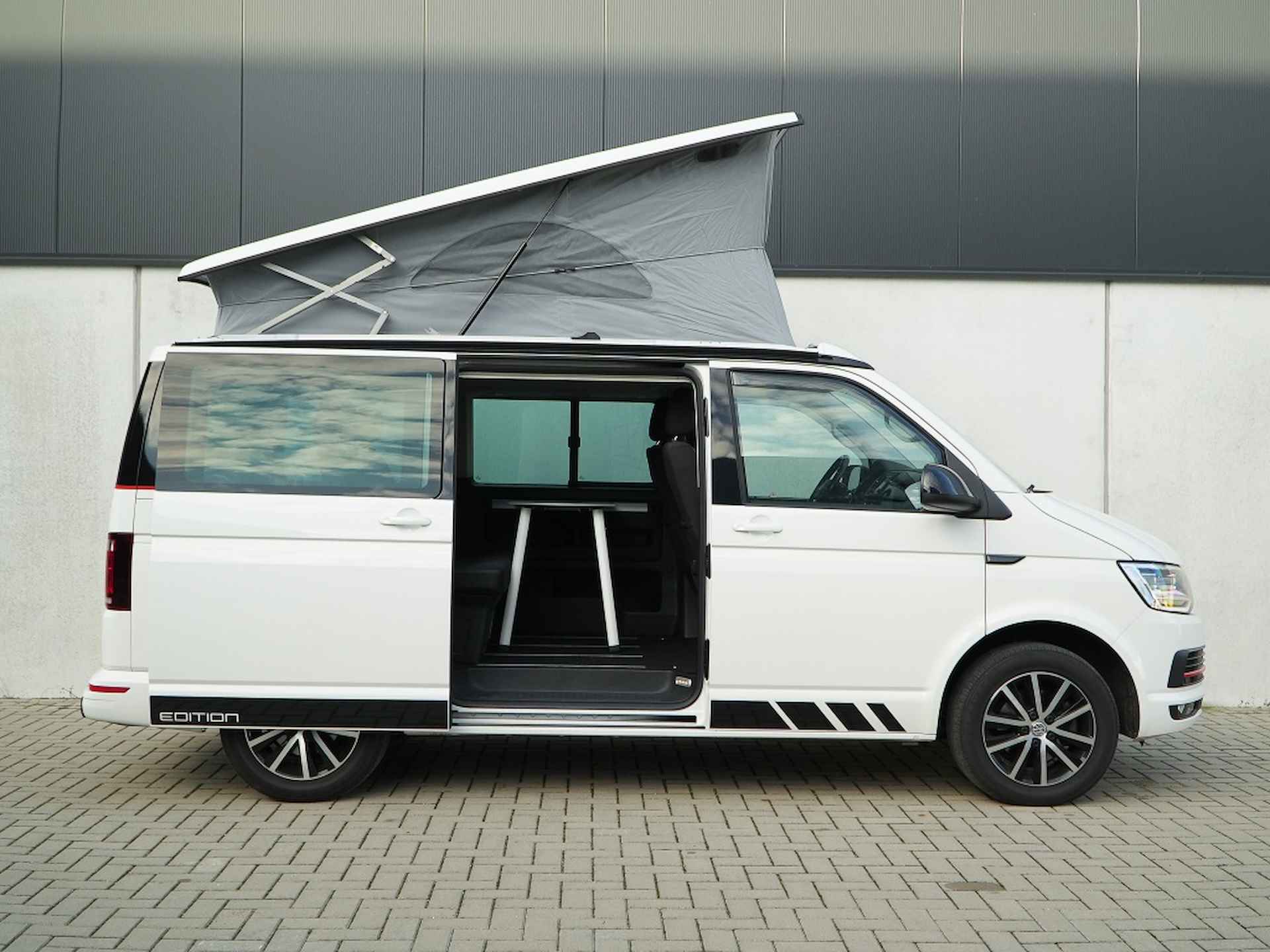 Volkswagen California T6 2.0 TDI 150 PK DSG California Beach Edition | Trekhaak - 16/41