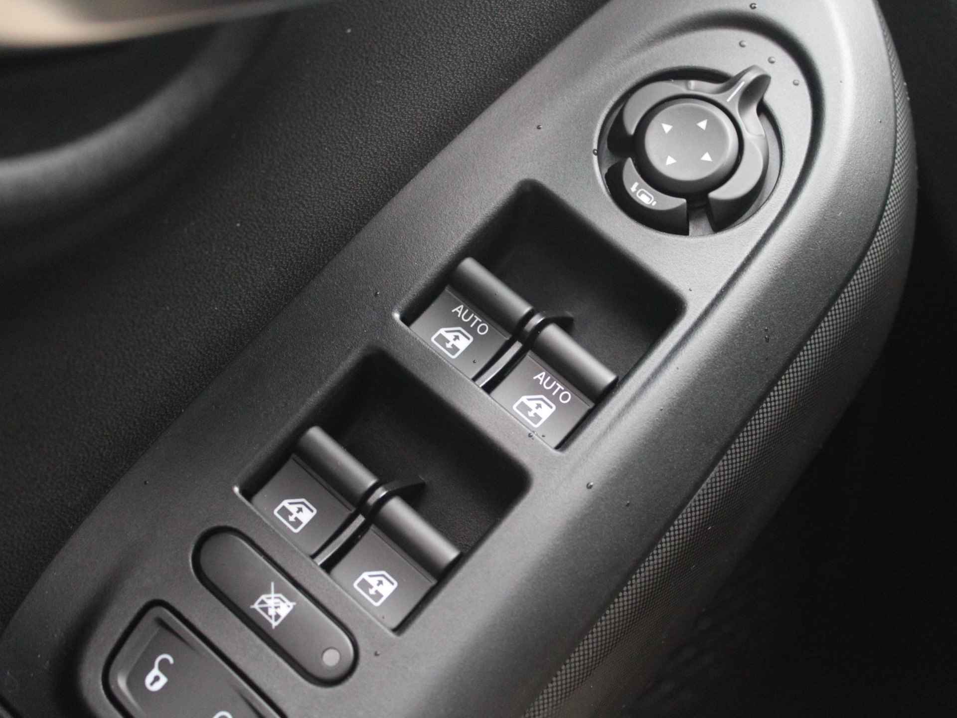 Fiat 500 X 1.5 Hybrid Sport | Automaat | Navi | Clima | Camera | Keyless | Cruise | Apple Carplay | BSM | 18" - 12/20