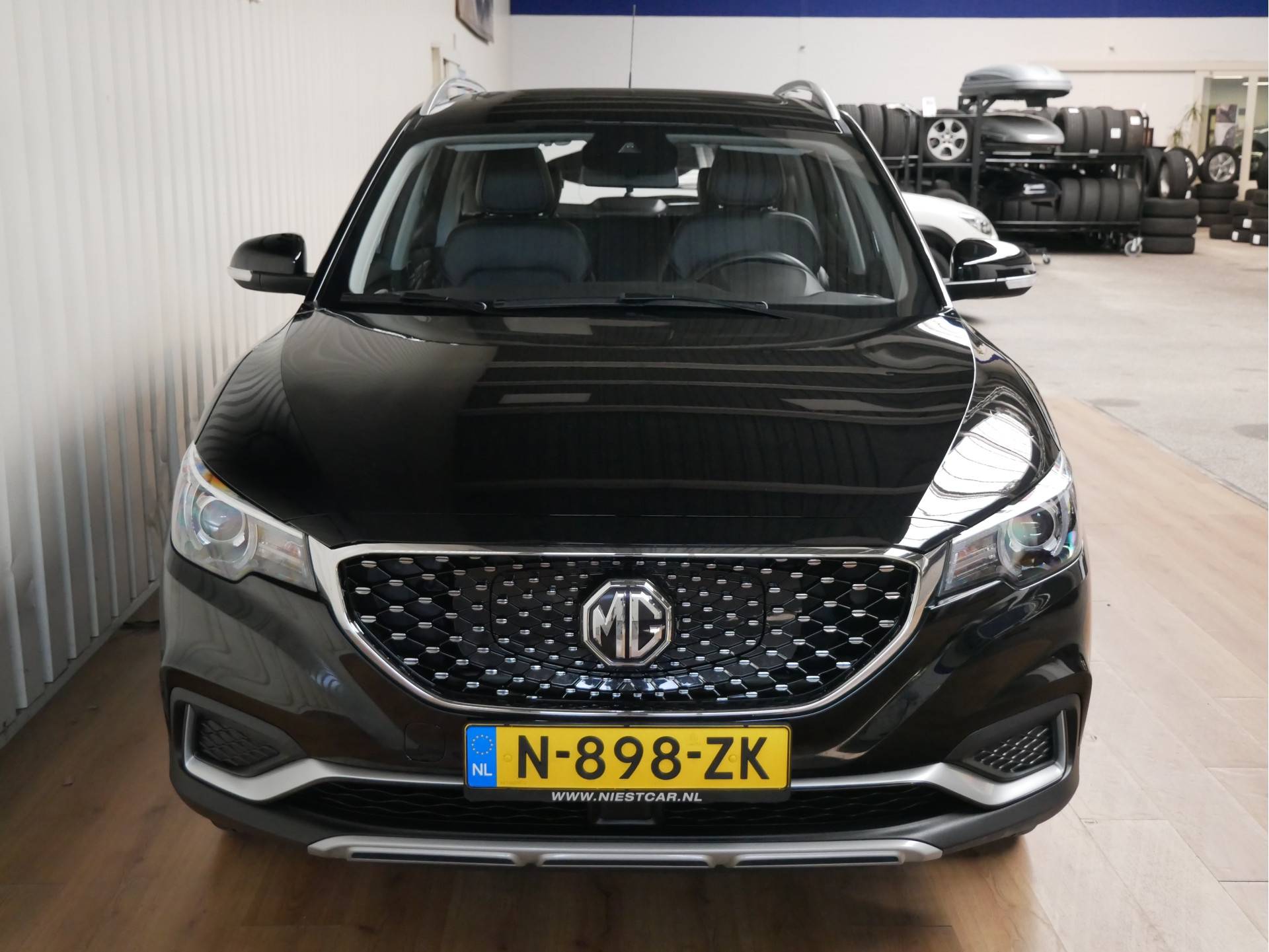 MG ZS EV Luxury ** € 2.000,- subsidie mogelijk ** - 16/17