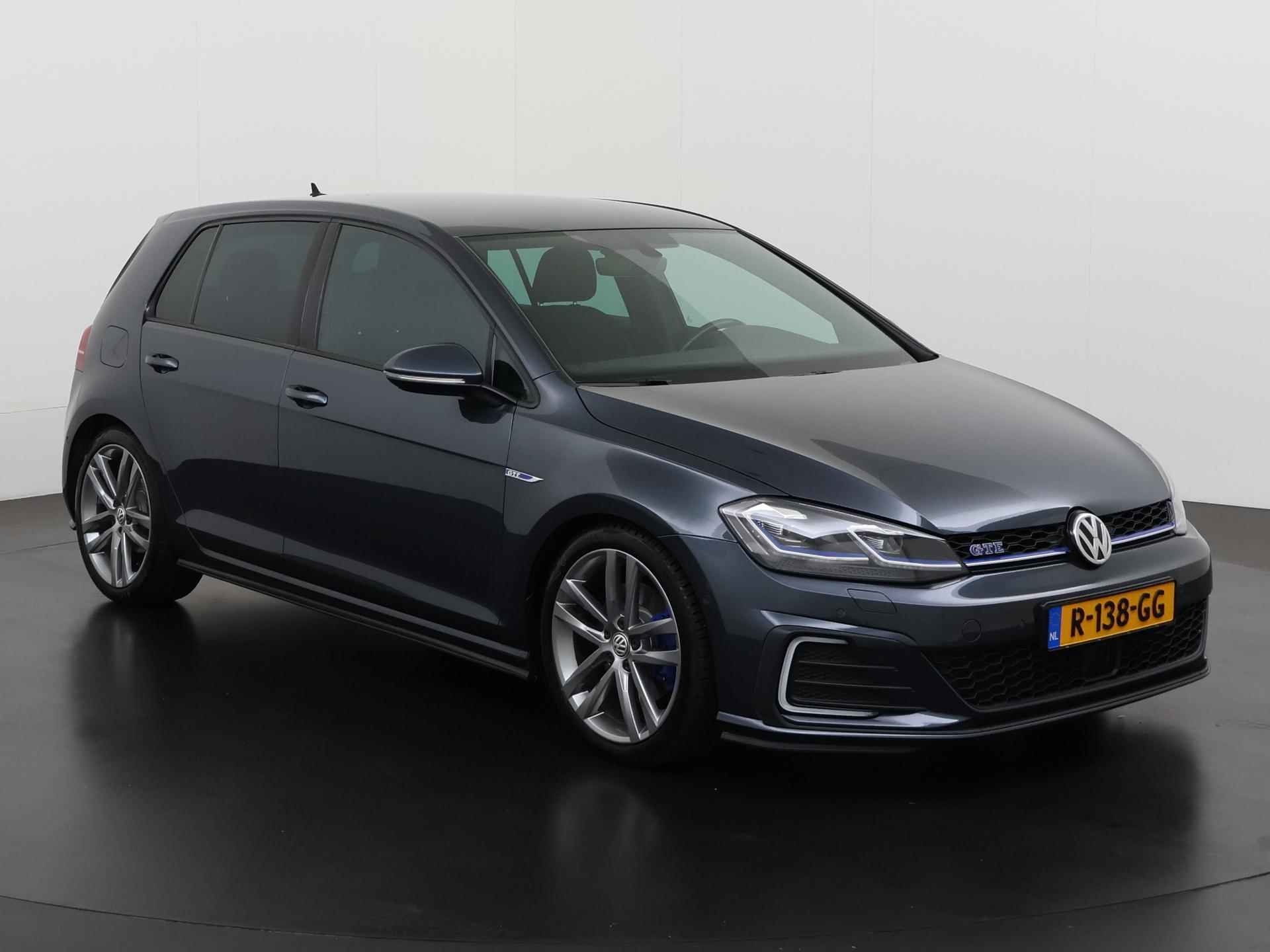 Volkswagen Golf 1.4 TSI PHEV GTE | R-Line | Camera | Trekhaak | Adaptief LED | Zondag Open! - 30/42