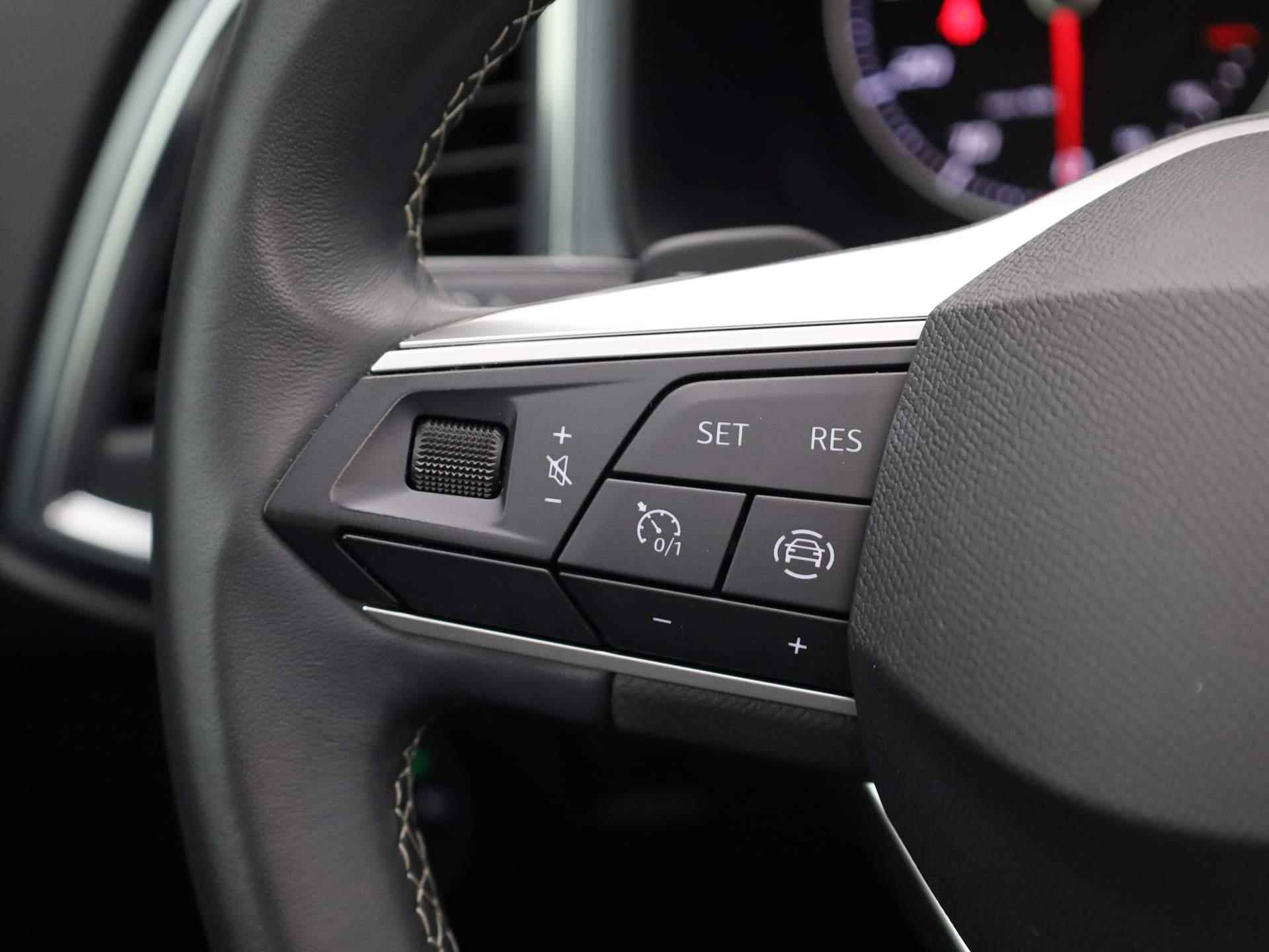 SEAT Ateca 1.5 TSI/150Pk Style · Parkeersensoren · Navigatie · Beats Audio - 8/50