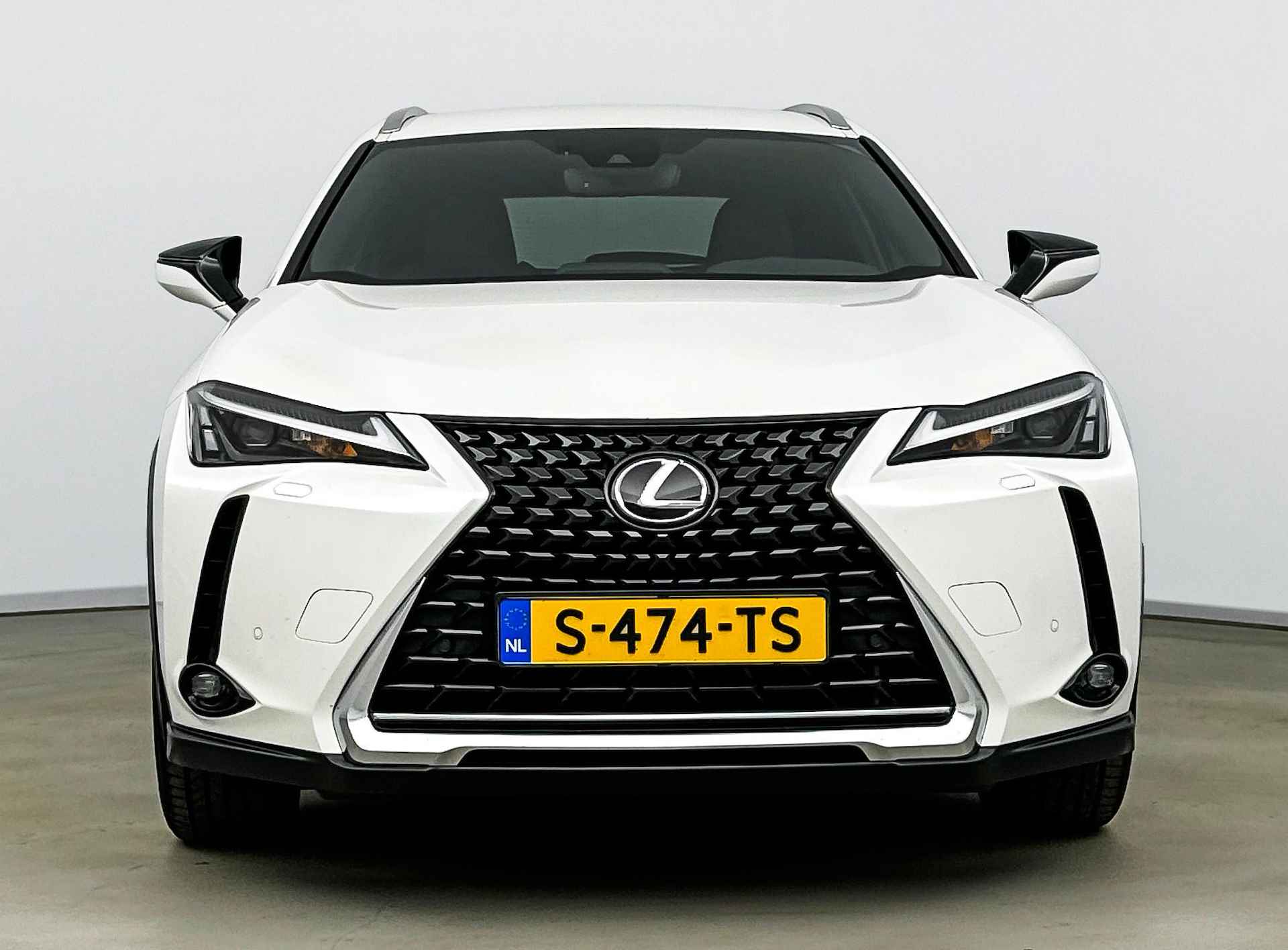 Lexus UX 250h Business Line | Blind Spot Monitor | Navigatie | Extra getint glas | - 28/39