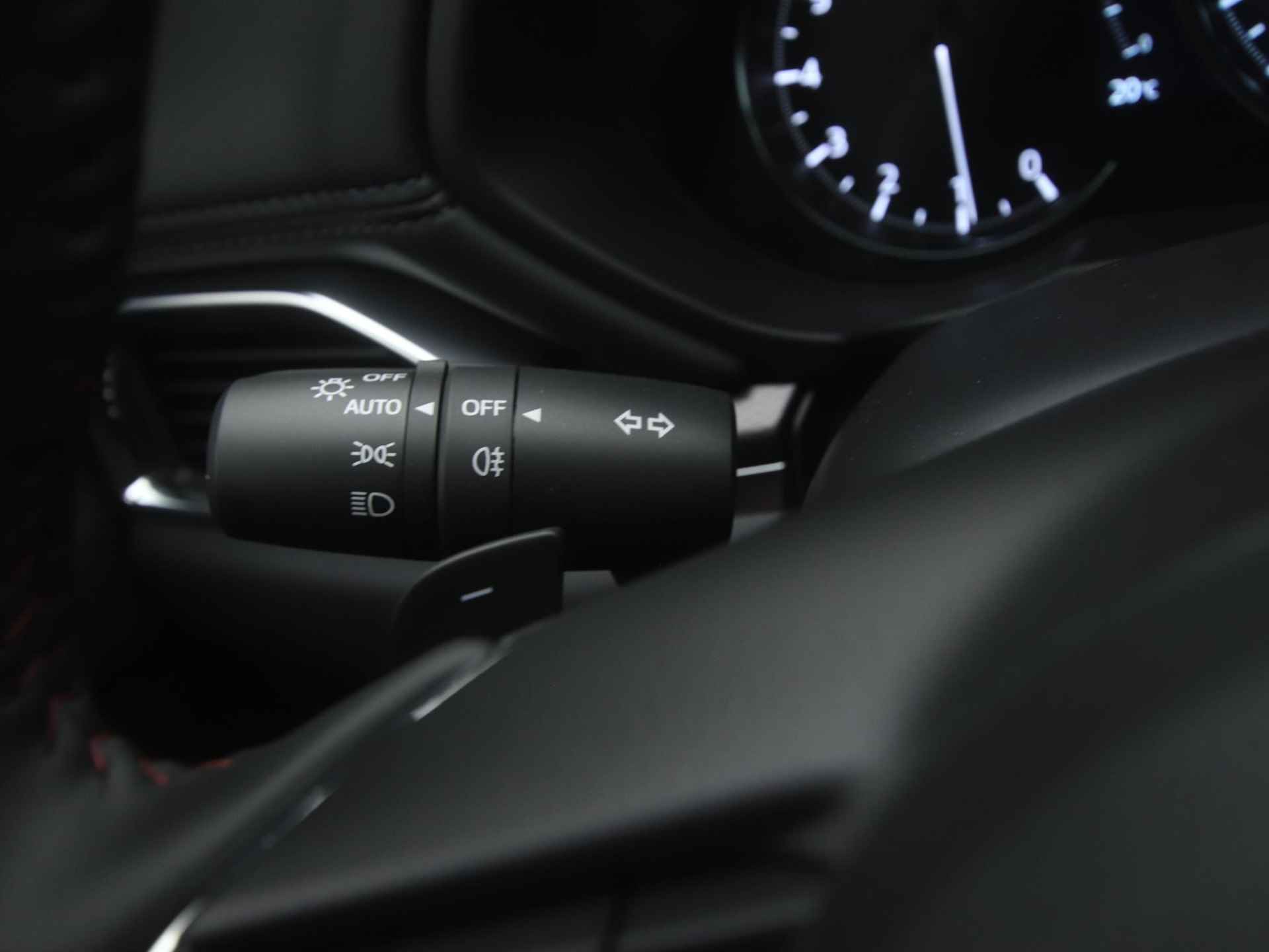 Mazda CX-5 2.0 e-SkyActiv-G Homura automaat met Black Comfort Pack | demo voordeel - 27/44