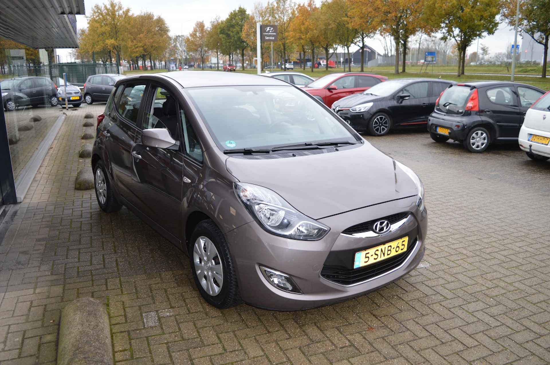 Hyundai ix20 1.6i 125pk Automaat Airco All weather banden - 4/18