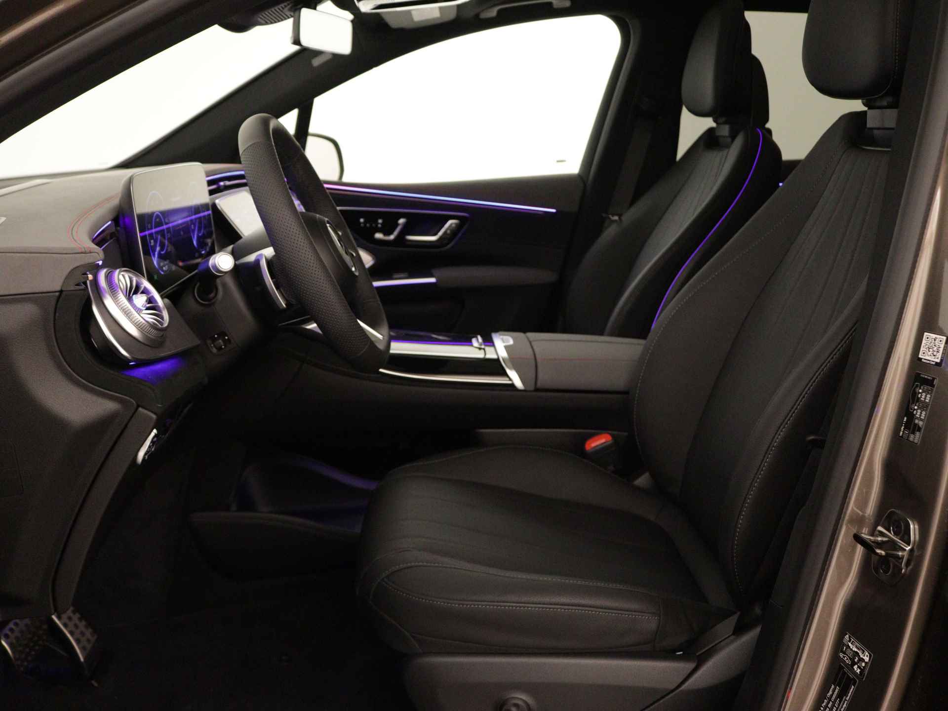 Mercedes-Benz EQS SUV 450 4MATIC AMG Line 7p 118 kWh Nightpakket | Trekhaak | Premium pakket | DIGITAL LIGHT | USB-pakket plus | Burmester® 3D-surround sound system | Rijassistentiepakket Plus | Head-up display | - 15/42