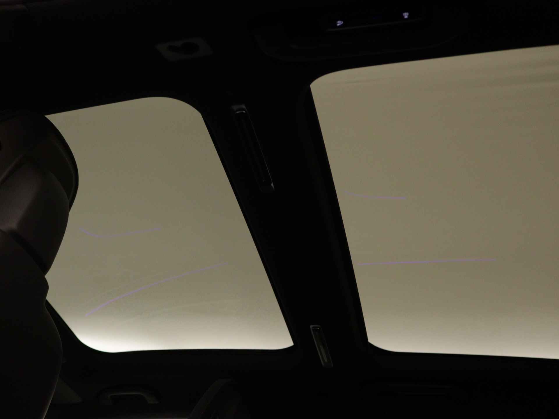Mercedes-Benz EQS SUV 450 4MATIC AMG Line 7p 118 kWh Nightpakket | Trekhaak | Premium pakket | DIGITAL LIGHT | USB-pakket plus | Burmester® 3D-surround sound system | Rijassistentiepakket Plus | Head-up display | - 16/42