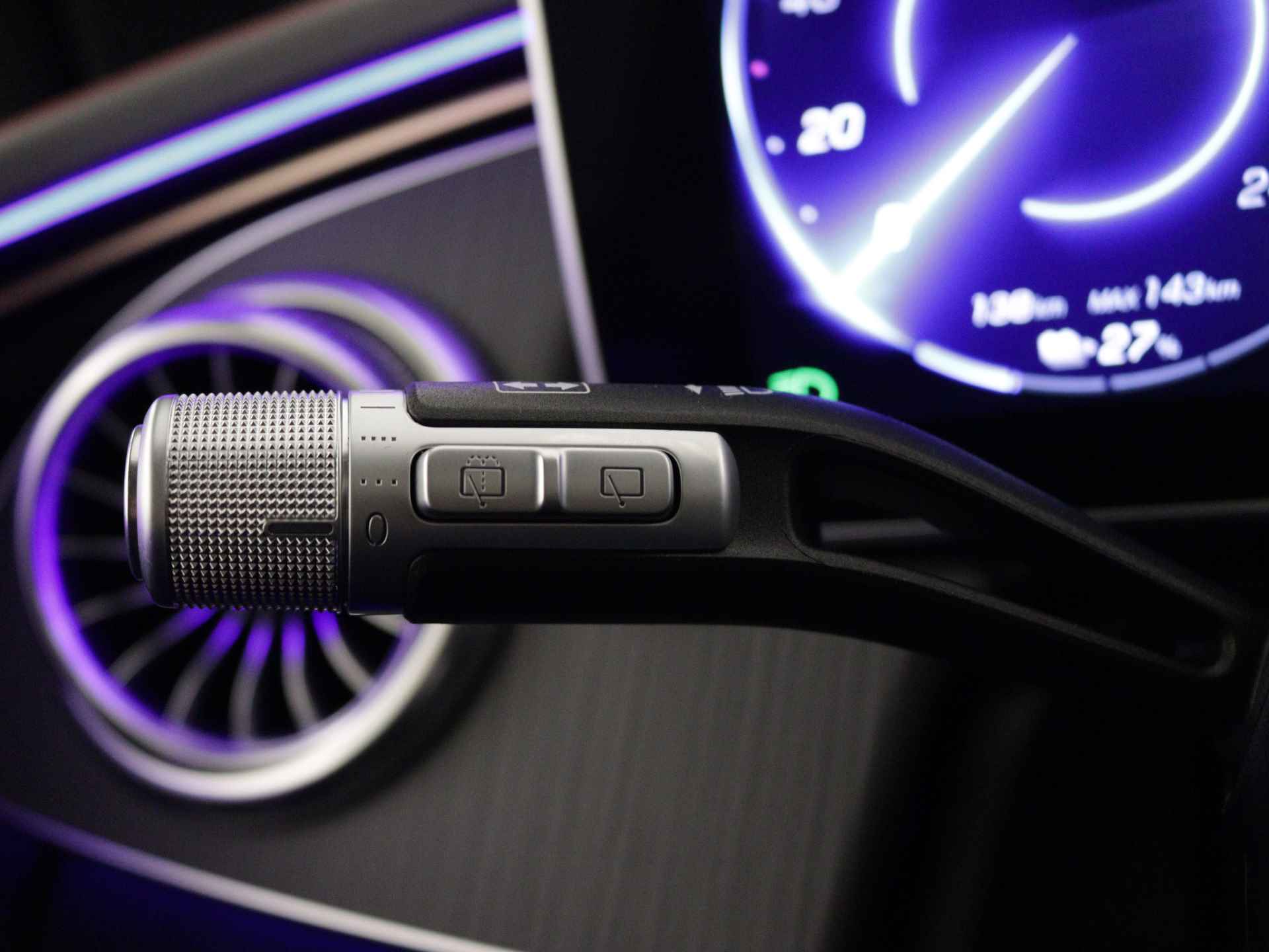 Mercedes-Benz EQS SUV 450 4MATIC AMG Line 7p 118 kWh Nightpakket | Trekhaak | Premium pakket | DIGITAL LIGHT | USB-pakket plus | Burmester® 3D-surround sound system | Rijassistentiepakket Plus | Head-up display | - 17/42